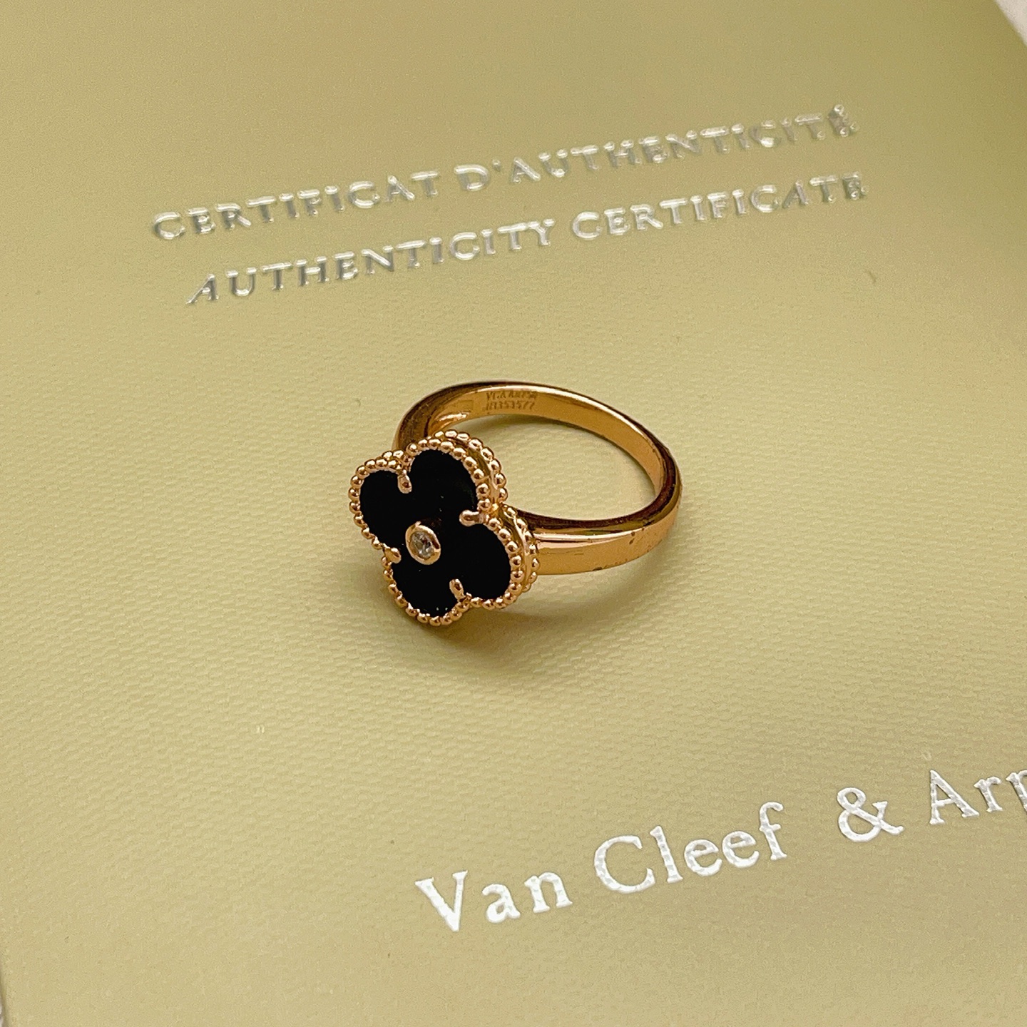 Van Cleef Arpels Vintage Alhambra ring 18k rose gold black onyx diamond No 6