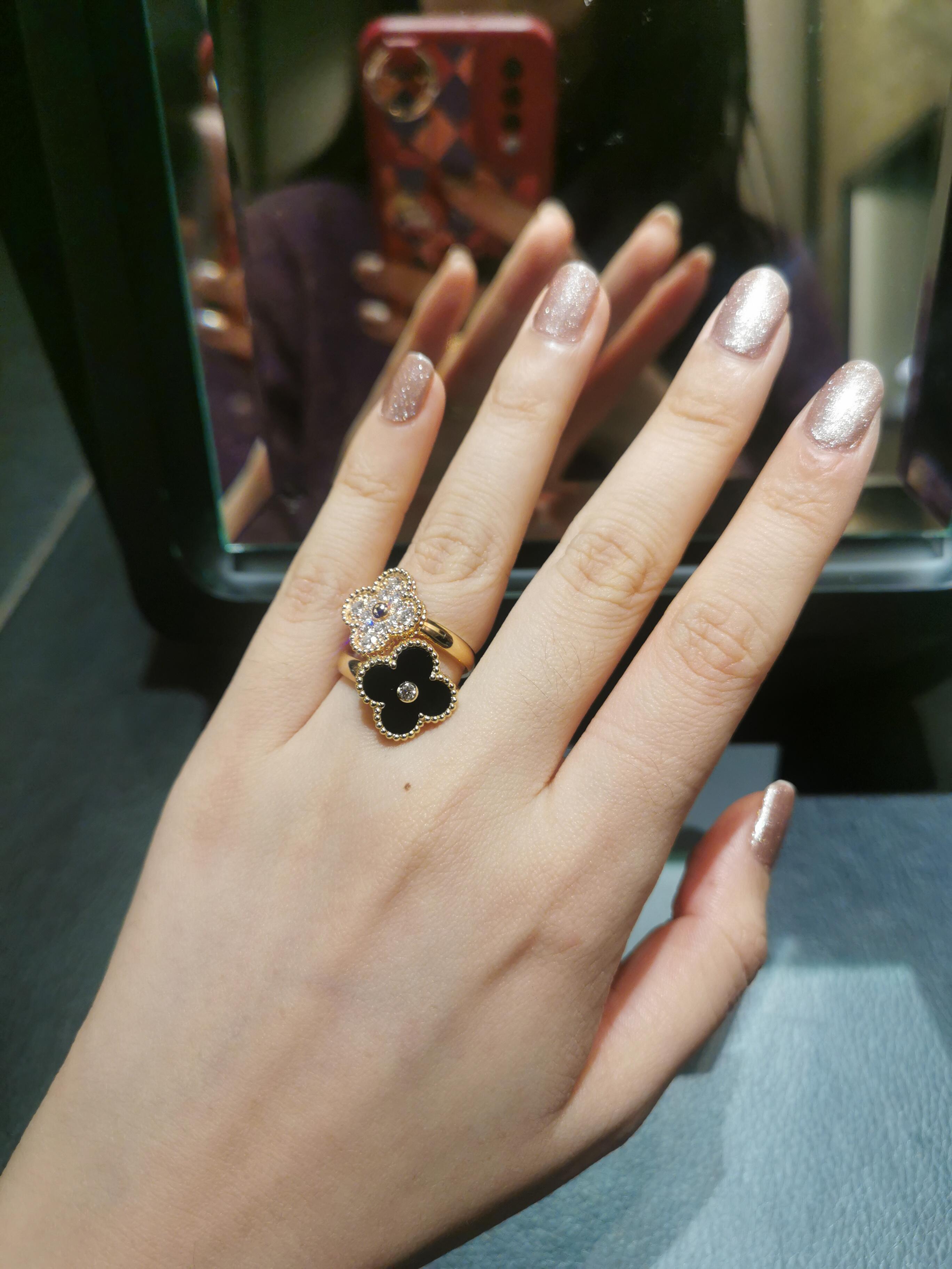 Van Cleef Arpels Vintage Alhambra ring 18k rose gold black onyx diamond No 6