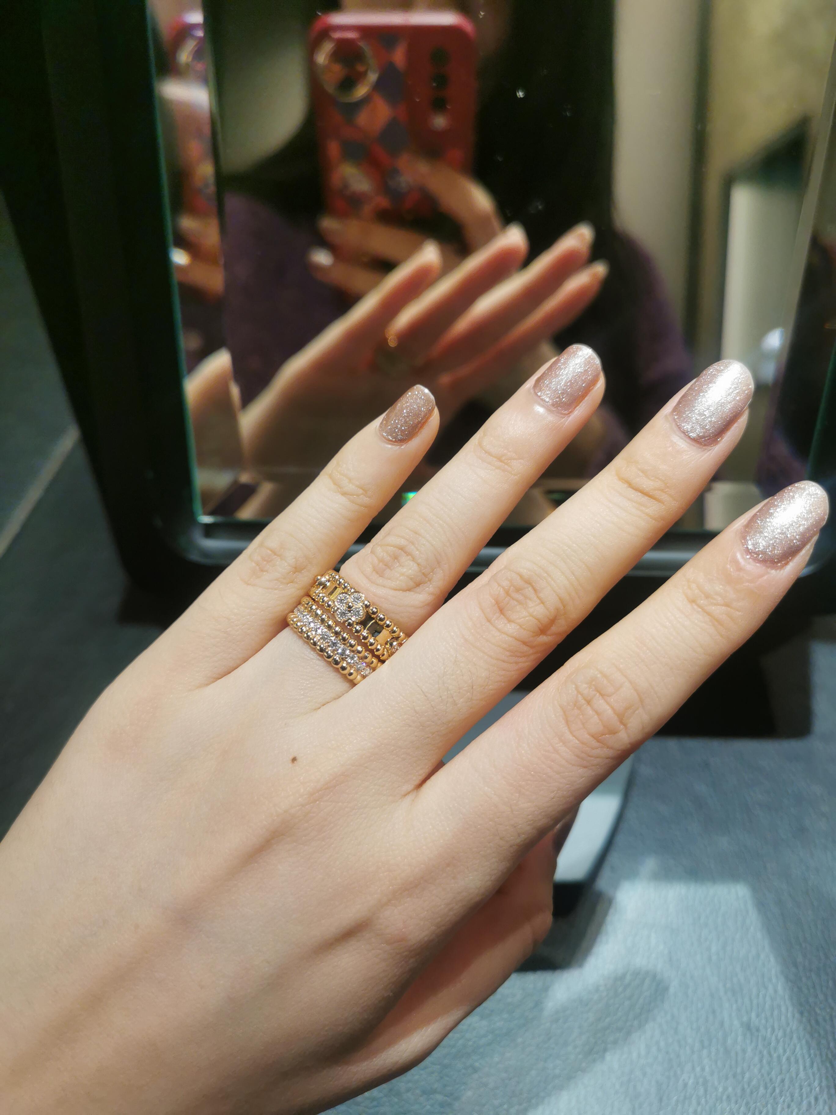 Van Cleef Arpels Perlee ring Rose gold with clear diamond accents No 7