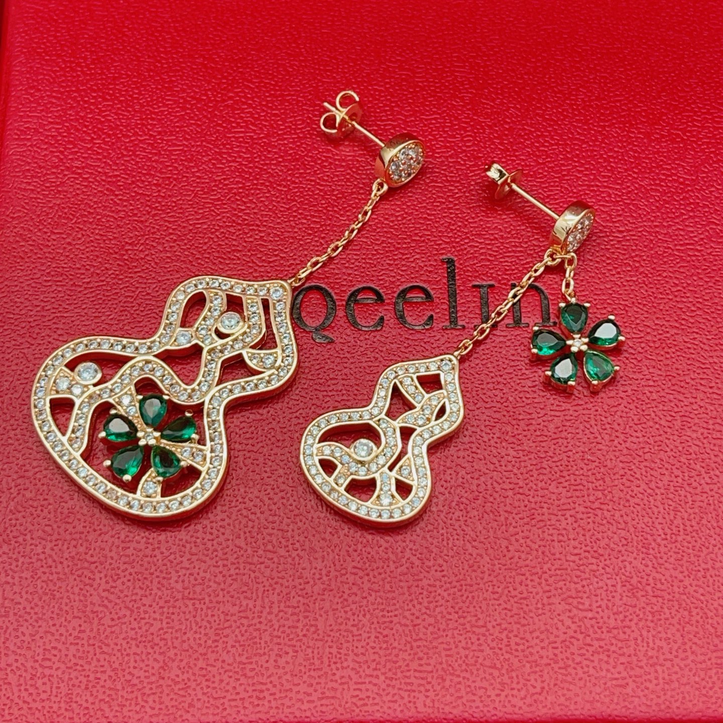 Qeelin Wulu earrings 18k rose gold clear diamond emerald green gemstone 4cm drop length