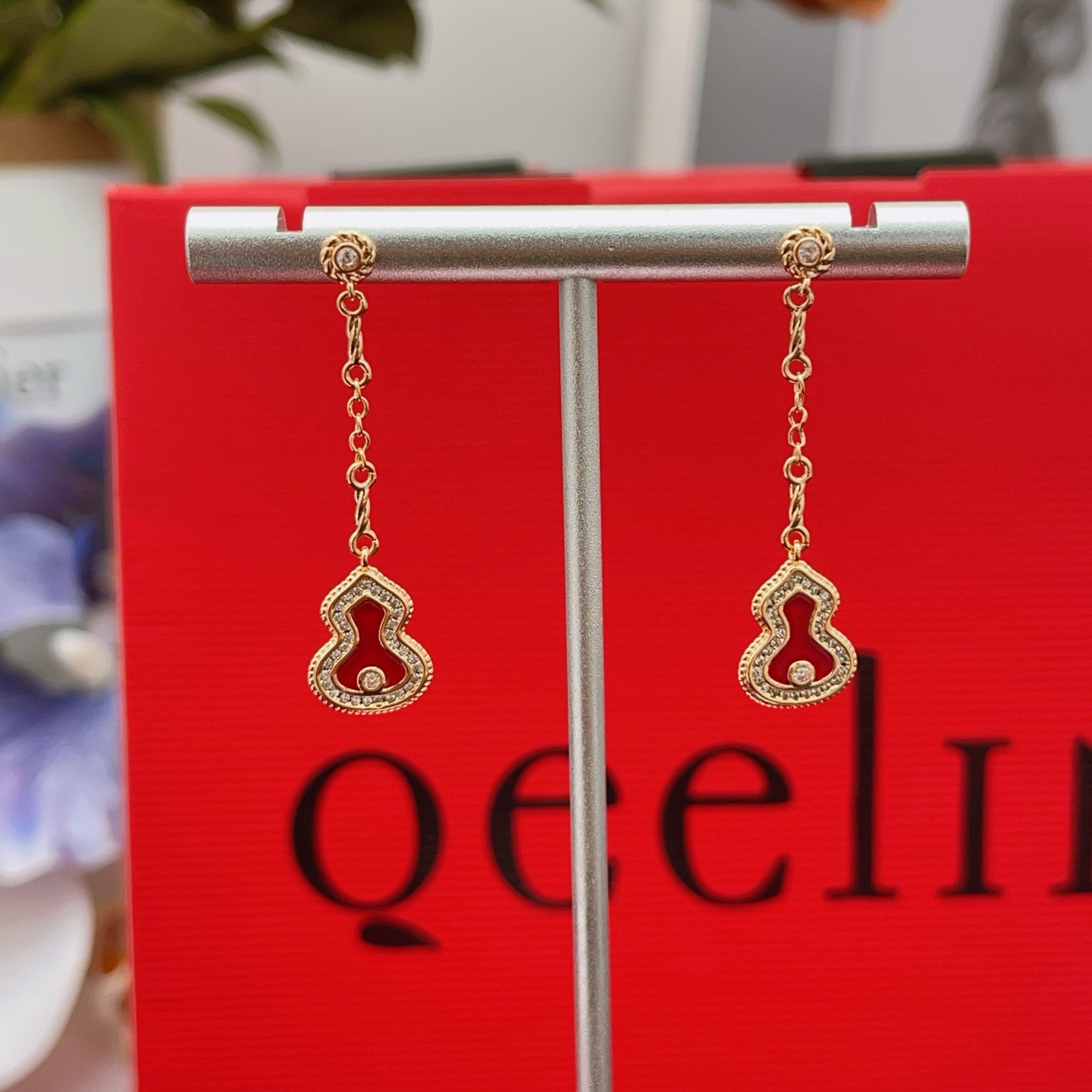 Qeelin Wulu earrings 18k rose gold red agate clear diamond 3cm drop length