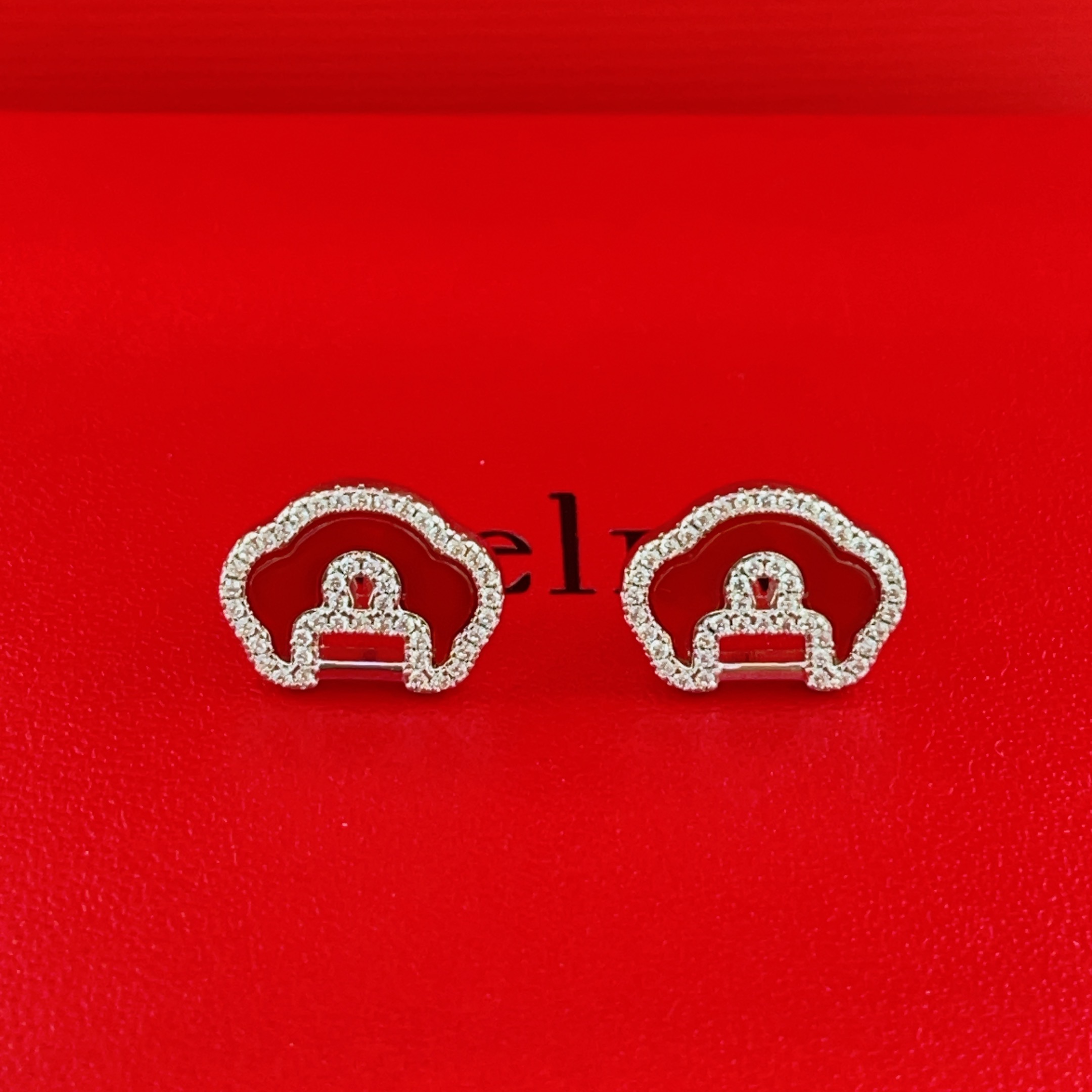 Qeelin Yu Yi earrings silver-toned white gold red carnelian clear diamond pave 10mm stud diameter