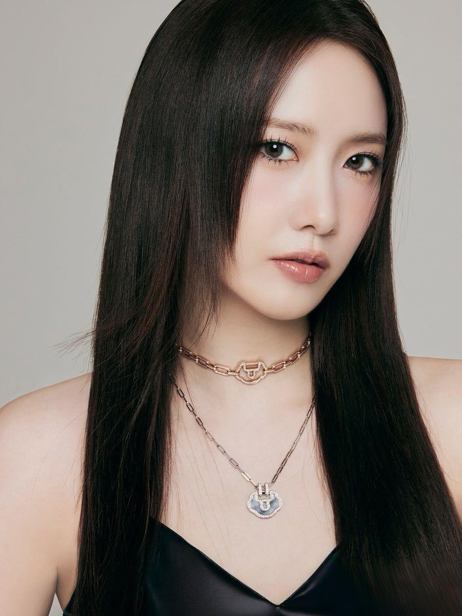 Qeelin Yu Yi necklace 18k rose gold 18k white gold diamond pink mother-of-pearl white mother-of-pearl grey mother-of-pearl 45cm