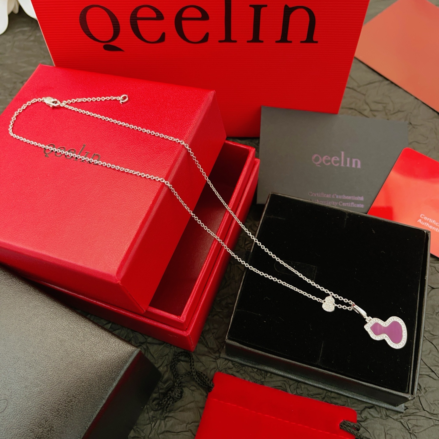 Qeelin Wulu necklace 18K white gold purple gemstone diamond 42cm