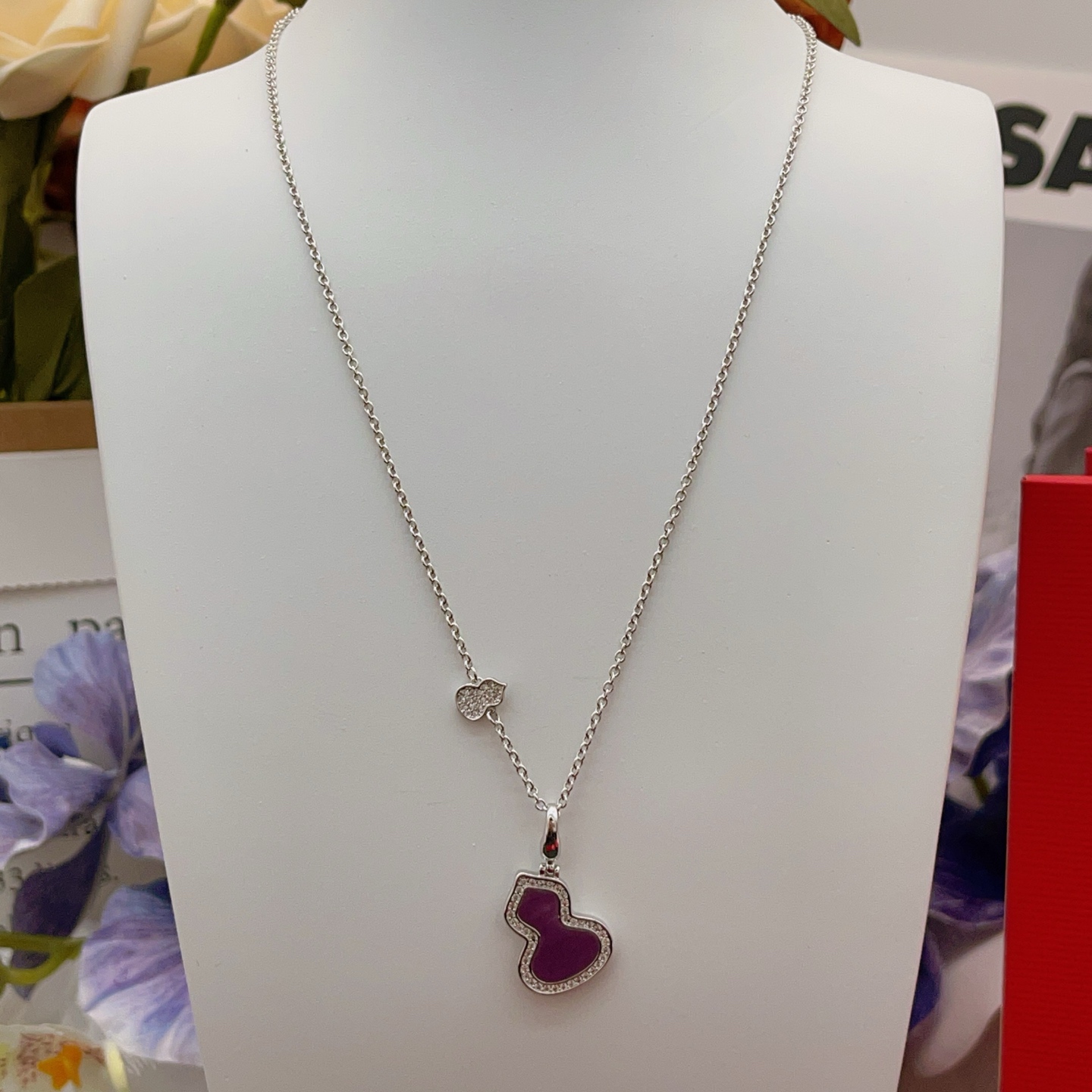 Qeelin Wulu necklace 18K white gold purple gemstone diamond 42cm