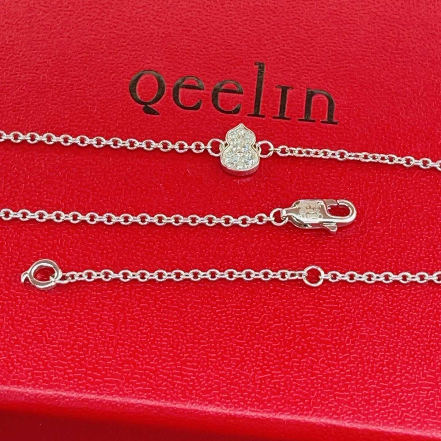 Qeelin Wulu necklace 18K white gold purple gemstone diamond 42cm