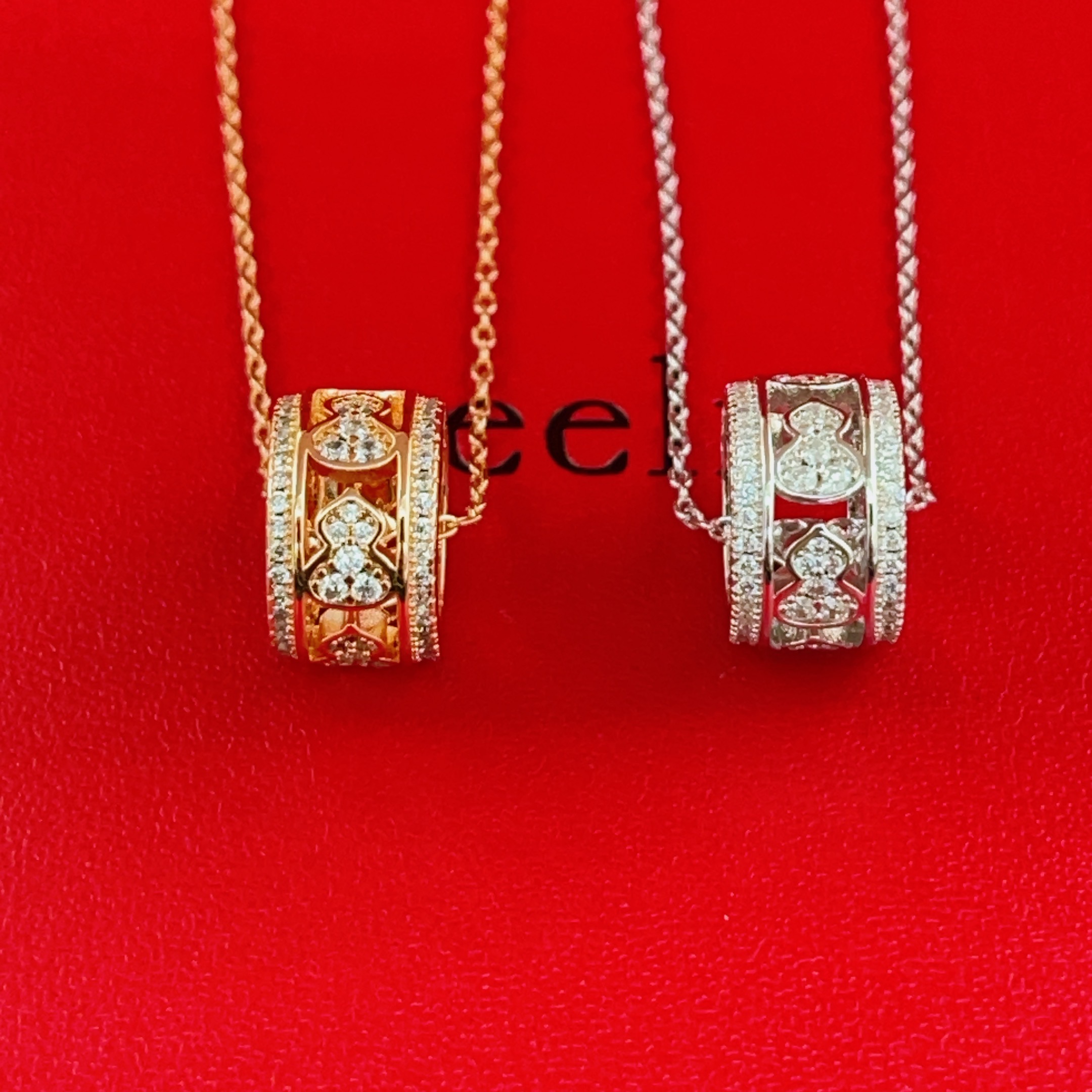 Qeelin Wulu necklace 18K white gold diamond 42cm