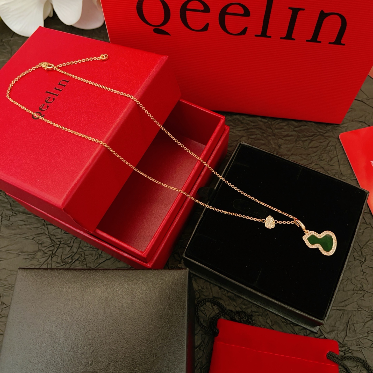Qeelin Wulu necklace 18K rose gold green jade diamond 42cm