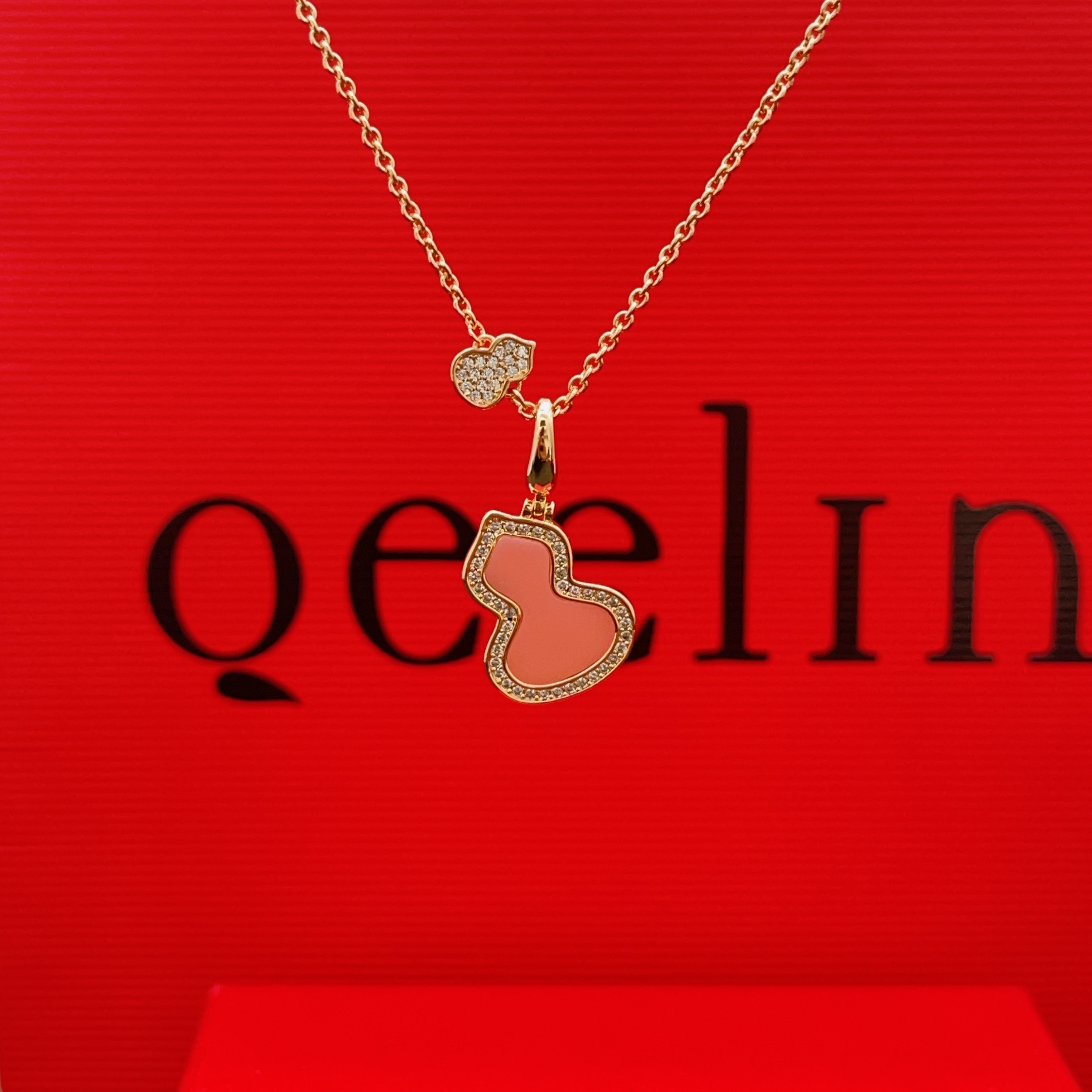 Qeelin Wulu necklace 18k rose gold pink opal diamond 42cm