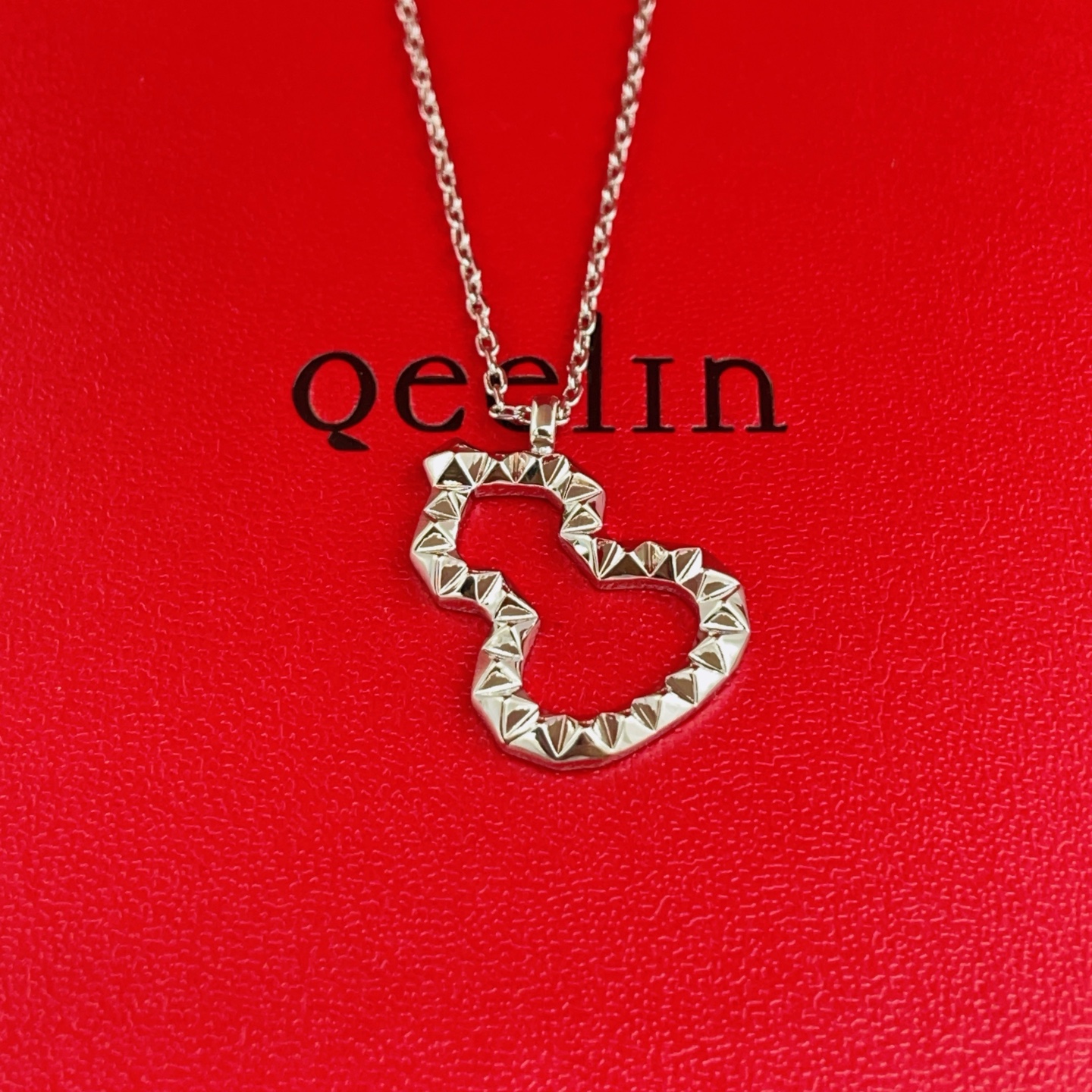 Qeelin Wulu necklace silver-toned metal no gemstones 42cm with 2cm extender