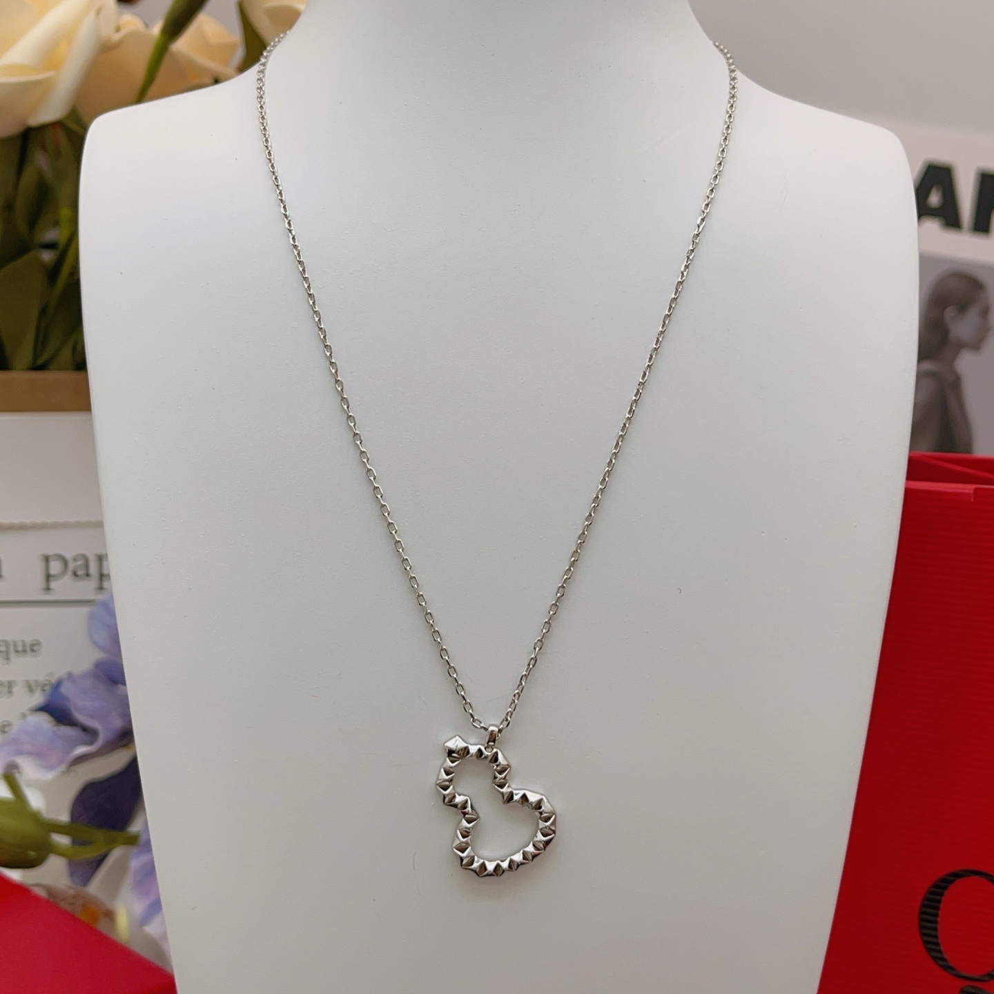Qeelin Wulu necklace silver-toned metal no gemstones 42cm with 2cm extender