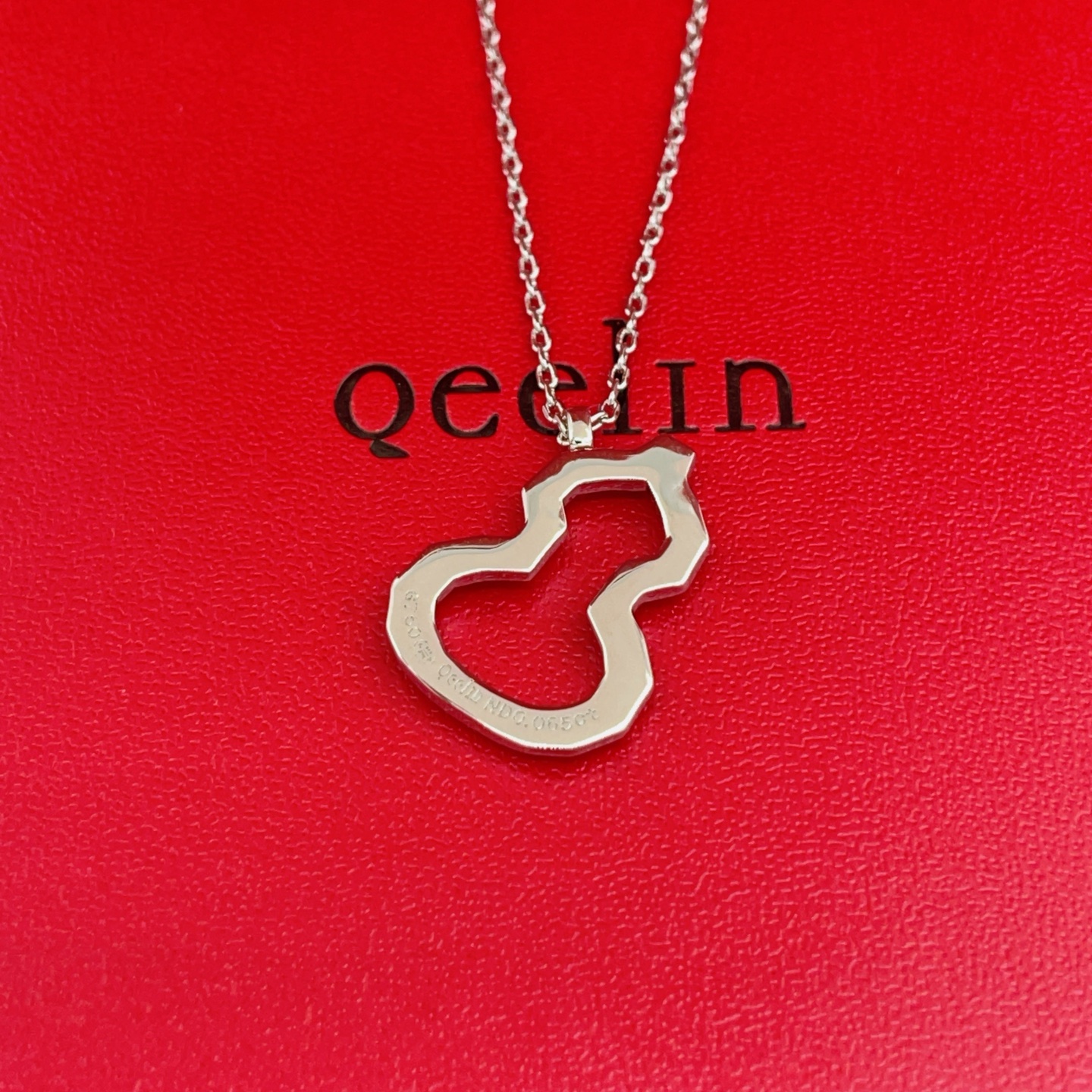 Qeelin Wulu necklace silver-toned metal no gemstones 42cm with 2cm extender
