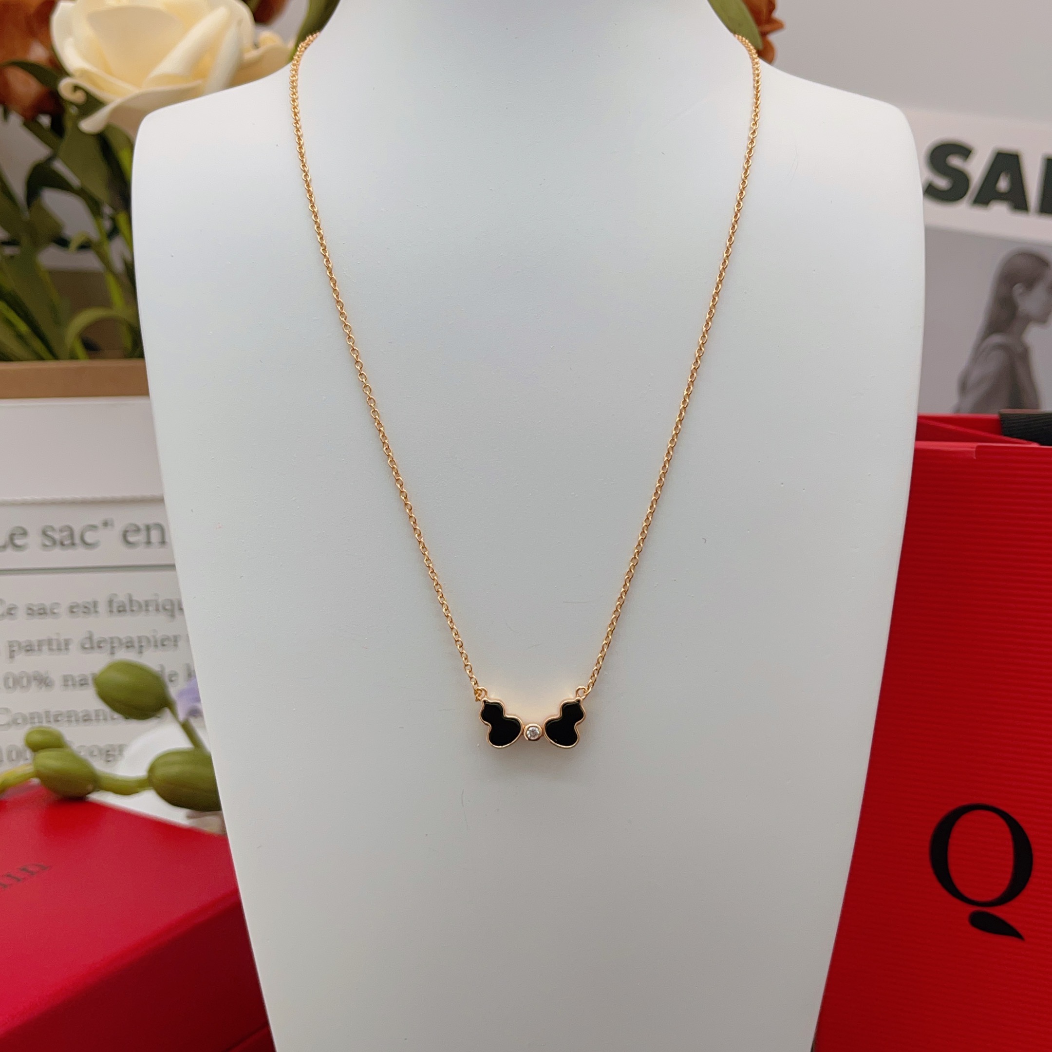 Qeelin Wulu necklace 18K rose gold black onyx diamond 42cm