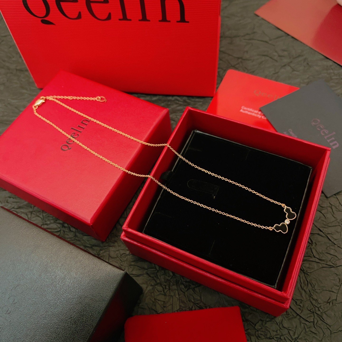 Qeelin Wulu necklace 18K rose gold black onyx diamond 42cm