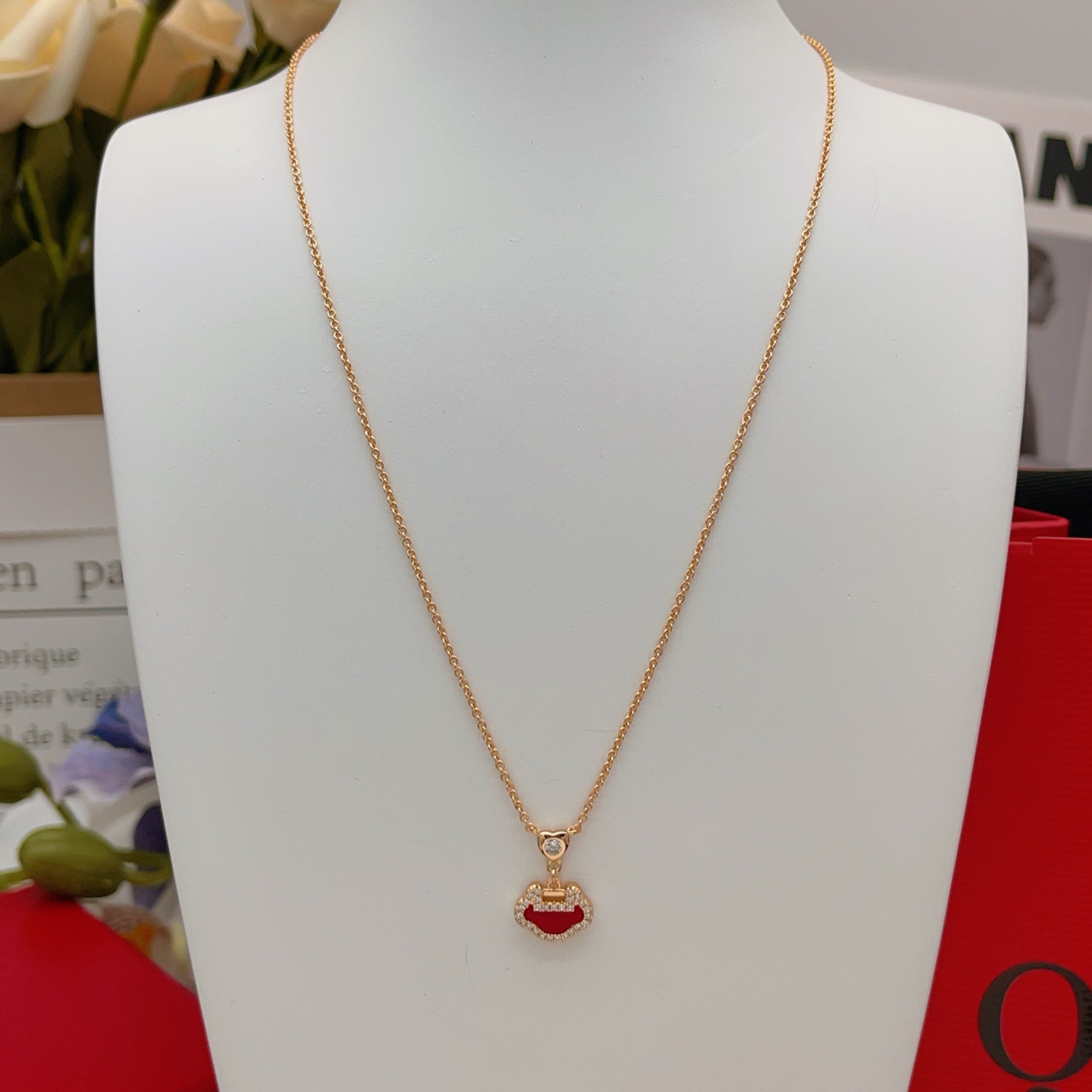 Qeelin Yu Yi necklace 18k rose gold red enamel clear diamond 42cm with 2cm extender