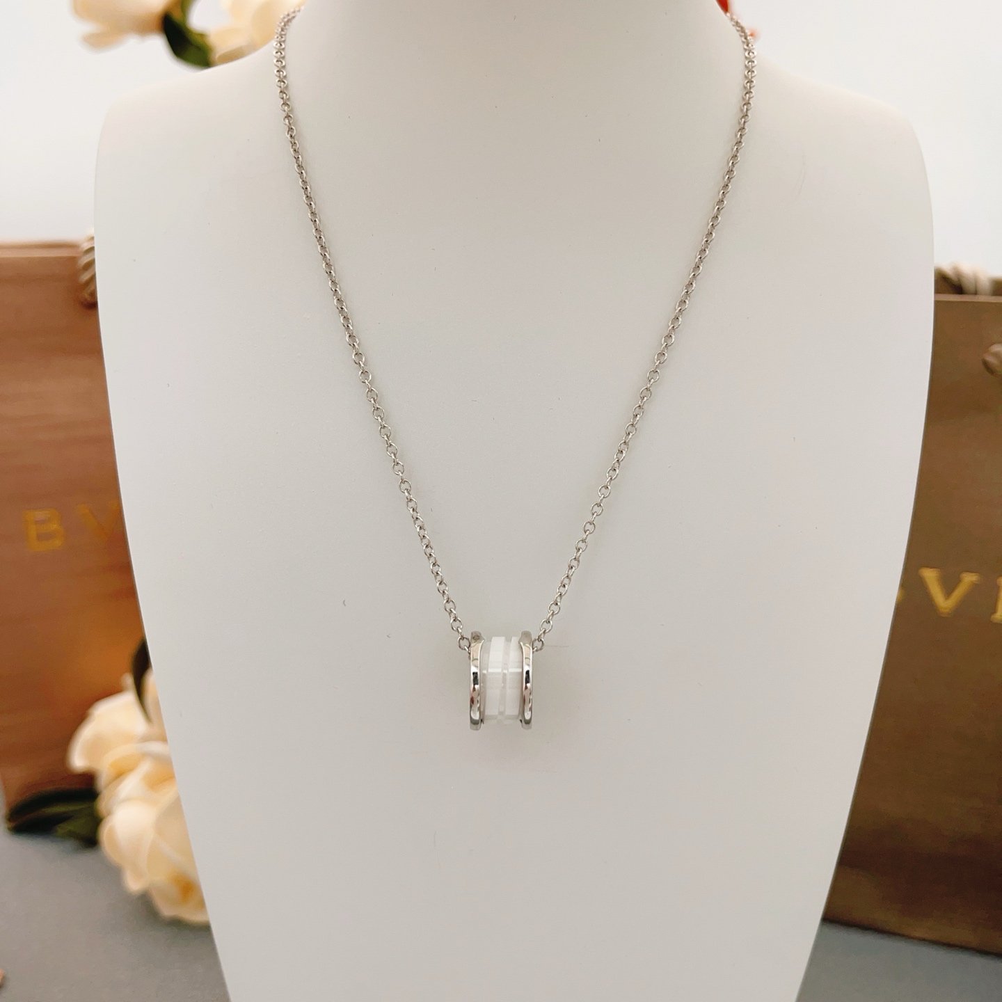 Bvlgari B zero1 necklace silver-toned metal with white ceramic 40-45cm adjustable