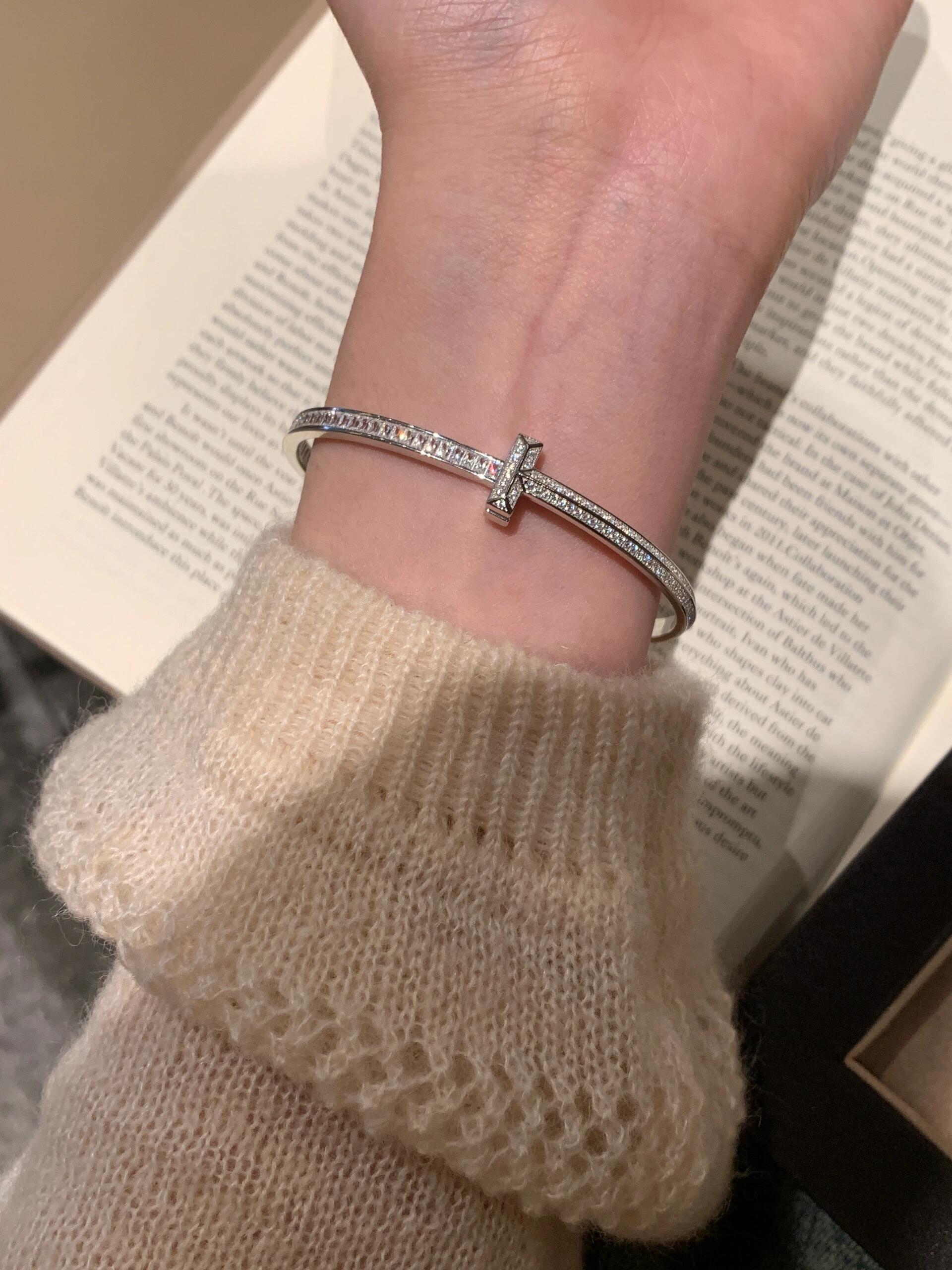 Tiffany Co T1 bracelet Rose gold with clear diamonds 17cm