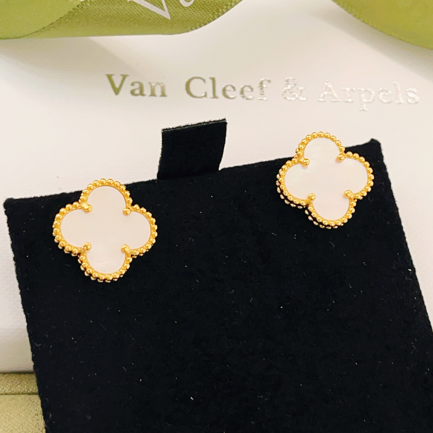 Van Cleef Arpels Vintage Alhambra earrings yellow gold white mother-of-pearl 15mm motif diameter