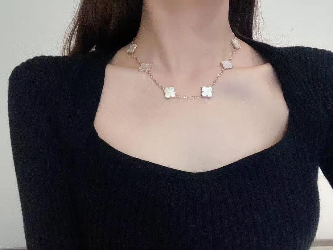 Van Cleef Arpels Alhambra Vintage 10 Motifs necklace Yellow Gold with White Mother of Pearl 42cm