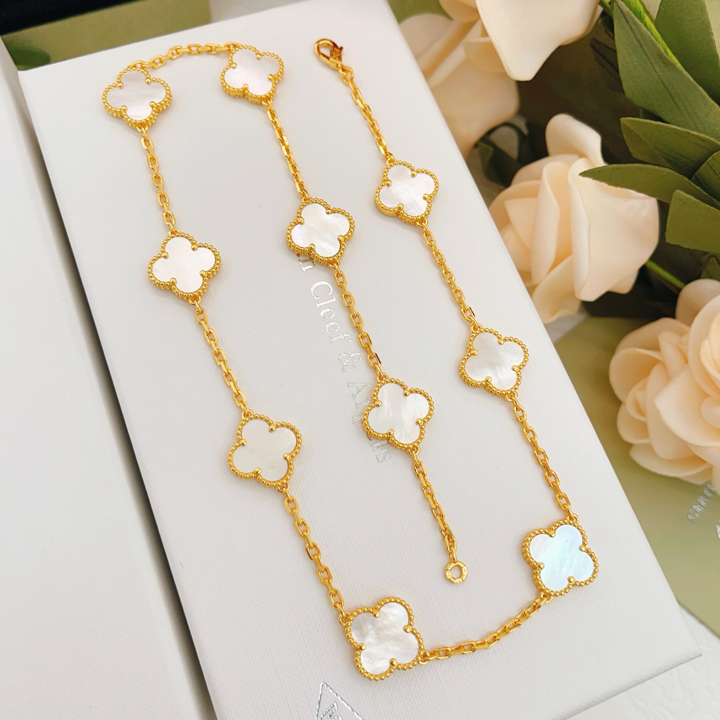 Van Cleef Arpels Alhambra Vintage 10 Motifs necklace Yellow Gold with White Mother of Pearl 42cm