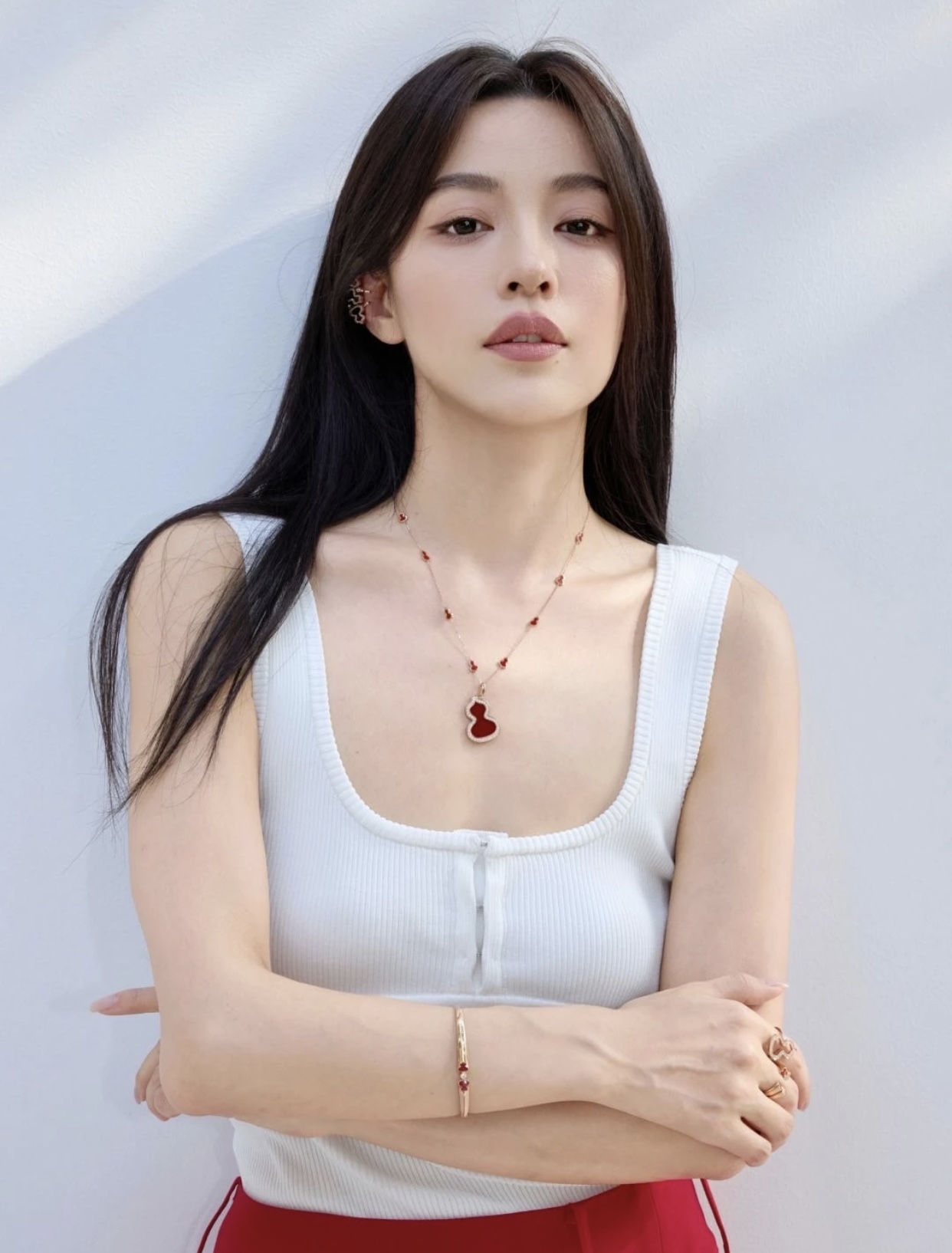 Qeelin Wulu necklace rose gold red carnelian clear diamond 42cm