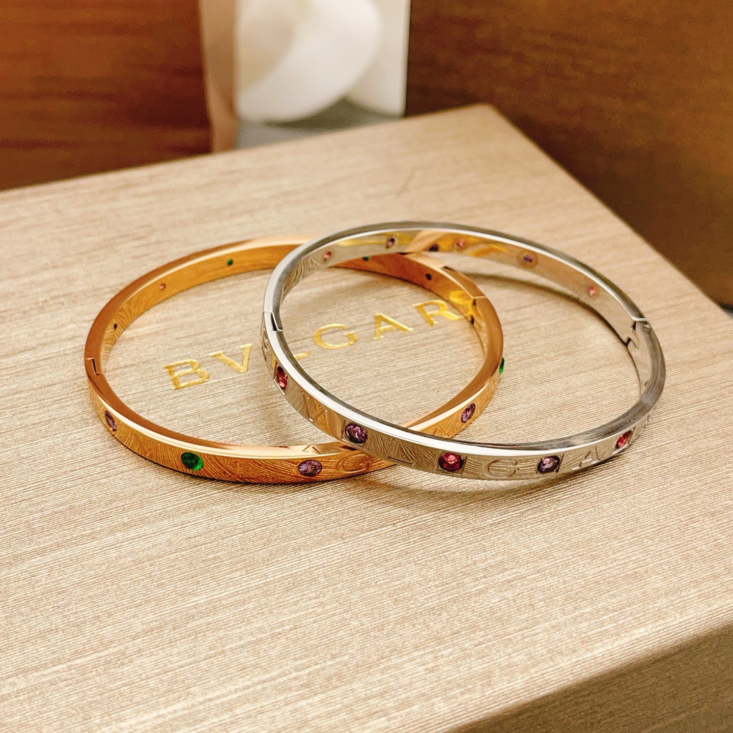 Bvlgari Bvlgari B zero1 bracelet Rose gold with green emerald and purple amethyst gemstones 17cm