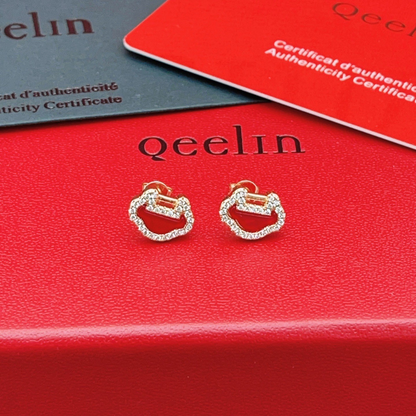 Qeelin Yu Yi earrings 18k rose gold red carnelian white diamond 8mm stud diameter