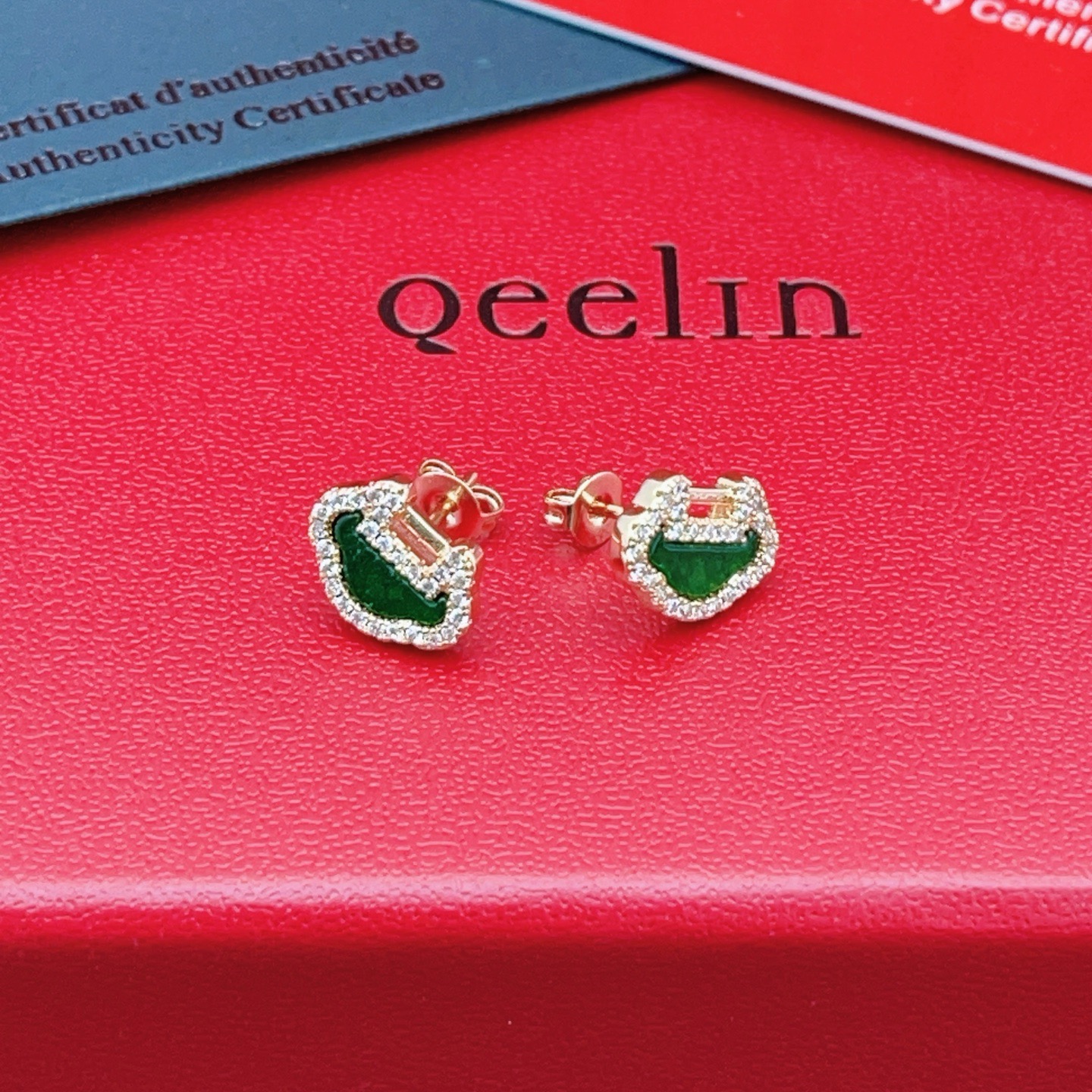 Qeelin Yu Yi earrings 18K rose gold green jade clear diamond 8mm stud diameter