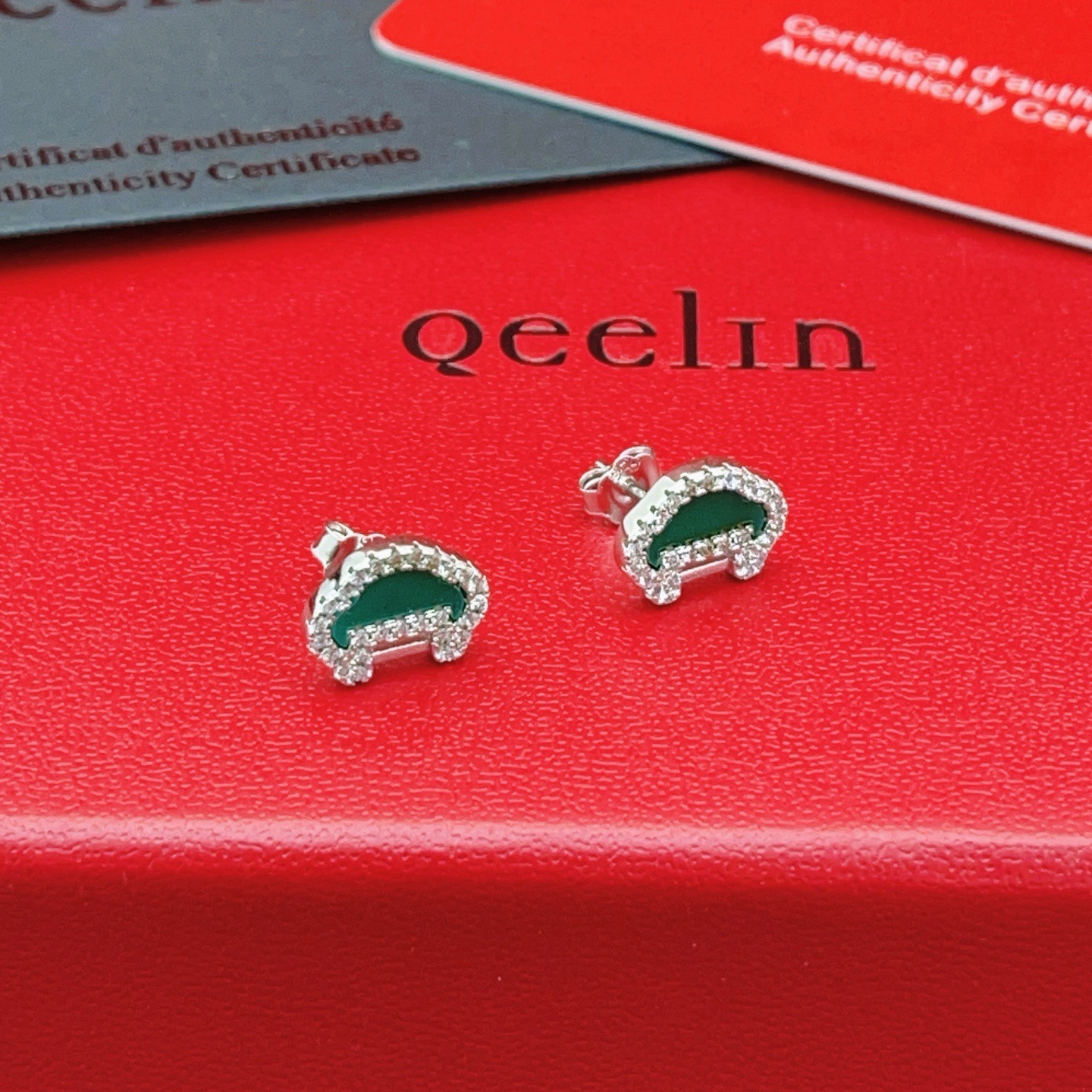 Qeelin ZP Series earrings 18K white gold green gemstone clear diamond accents 8mm stud diameter