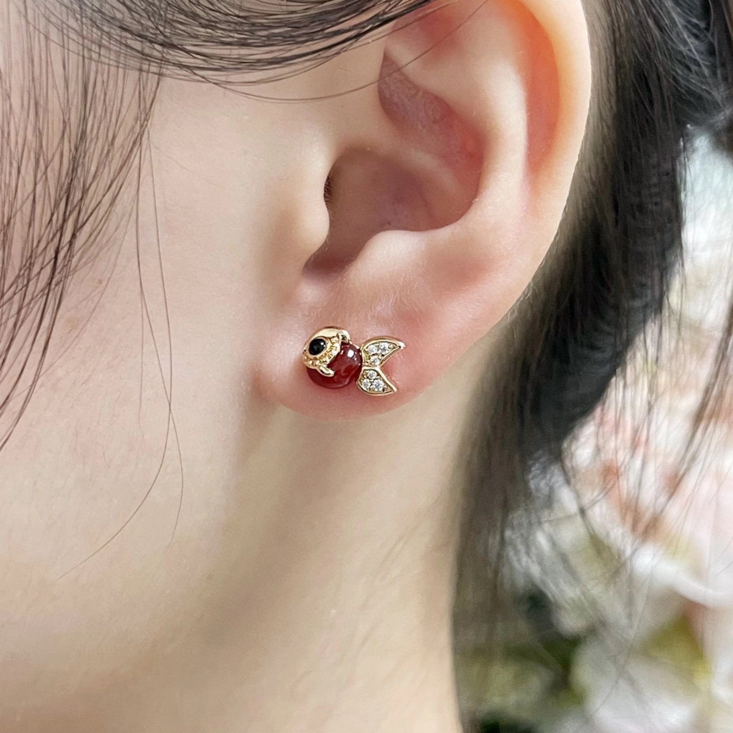 Qeelin Qin Qin earrings 18K rose gold red enamel black onyx white diamond One Size
