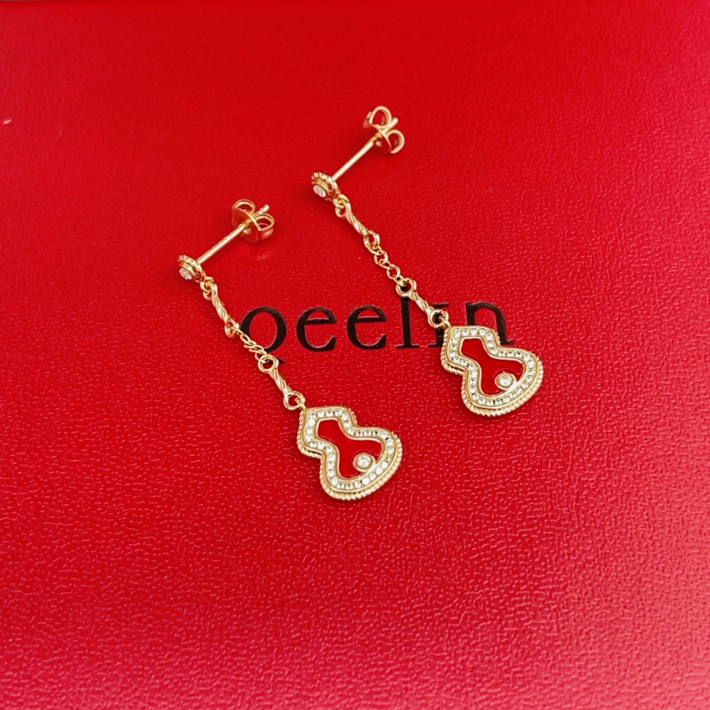 Qeelin Wulu earrings 18K rose gold red agate clear diamond 3 5cm drop length