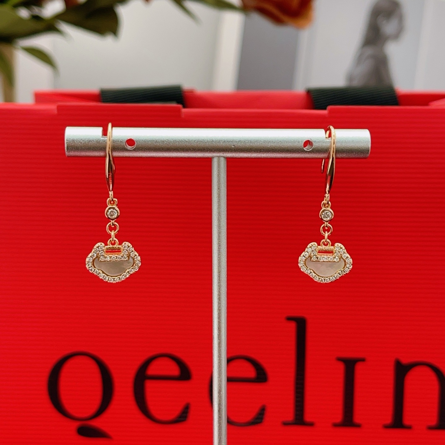 Qeelin Yu Yi earrings 18K rose gold white mother-of-pearl clear diamond accents 2 5cm drop length