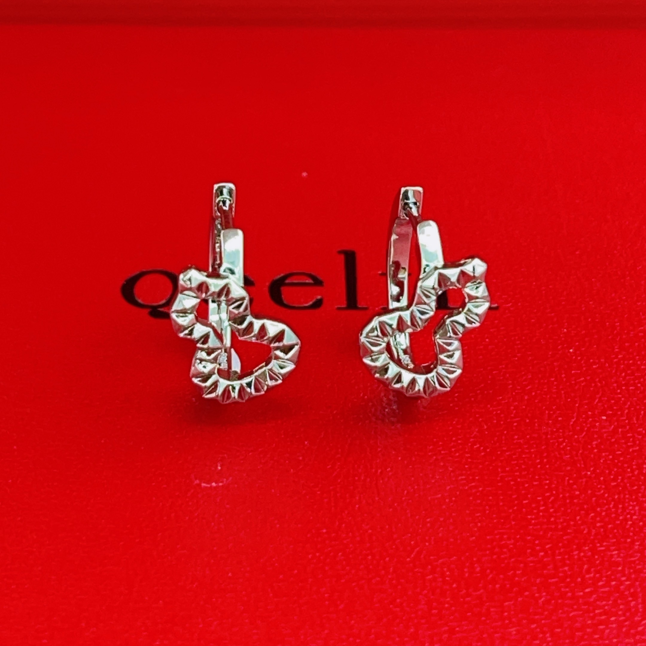 Qeelin Wulu earrings 18k rose gold no gemstones 1cm hoop diameter