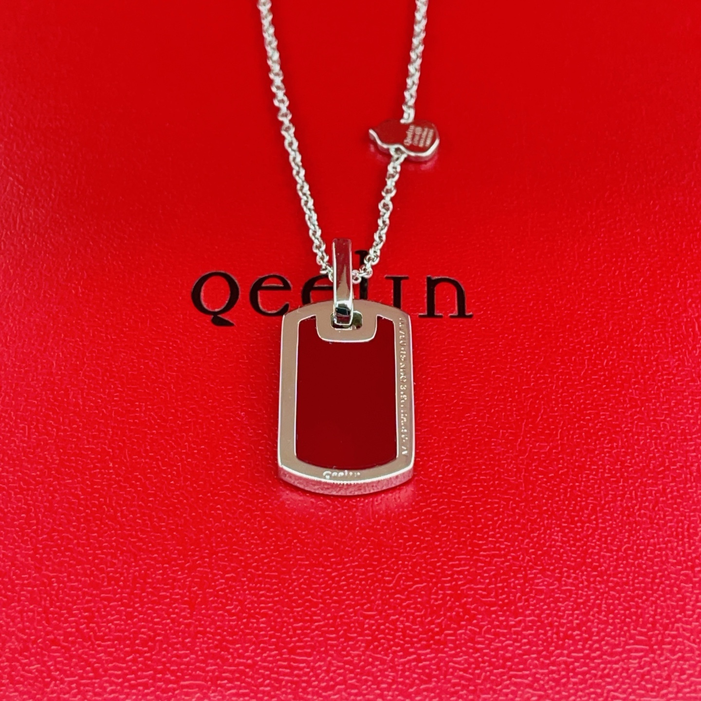 Qeelin Wulu necklace Silver-toned metal with red enamel and clear diamond accents 45cm