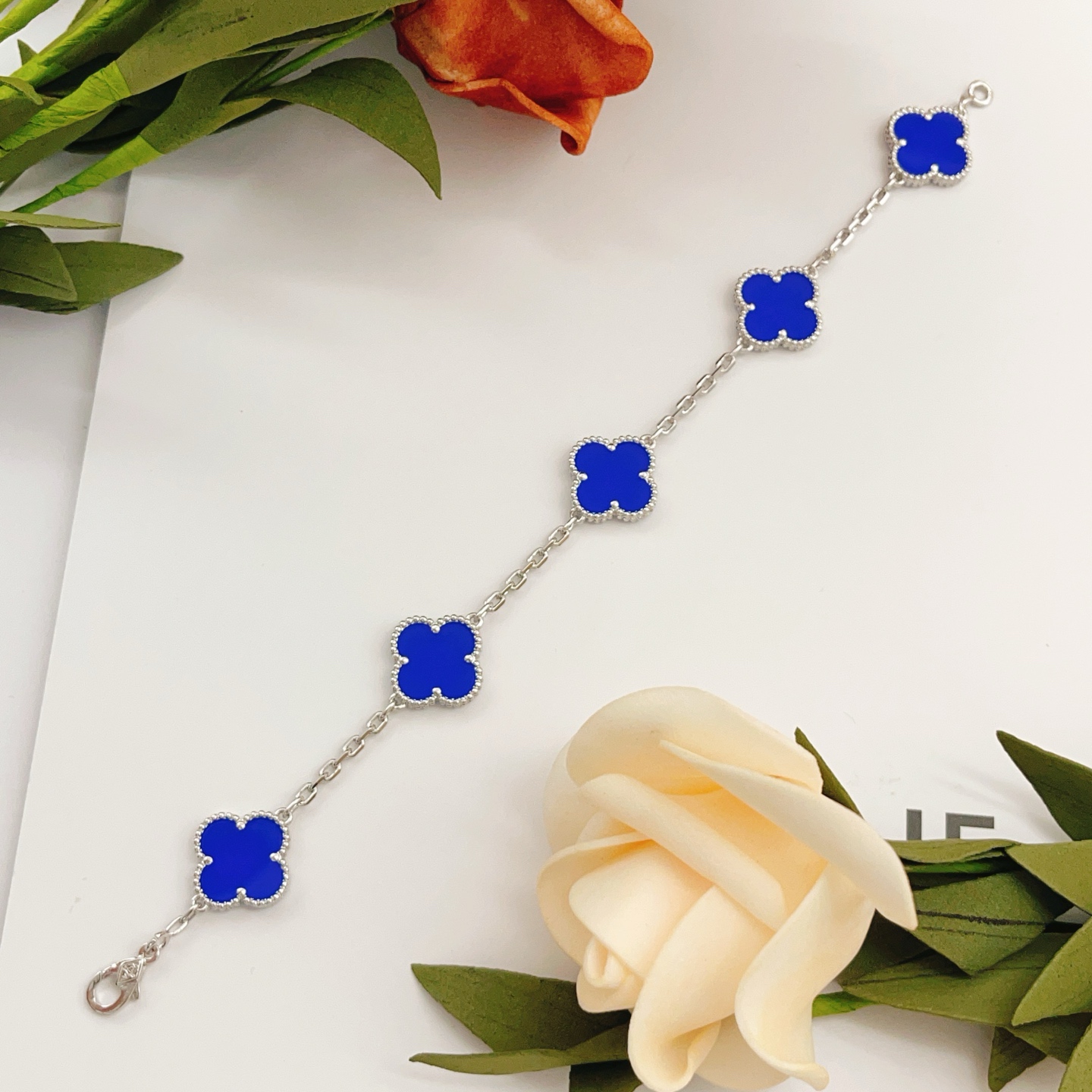 Bracciale Van Cleef Arpels Alhambra Metallo color argento con intarsi di trifoglio blu 19 cm