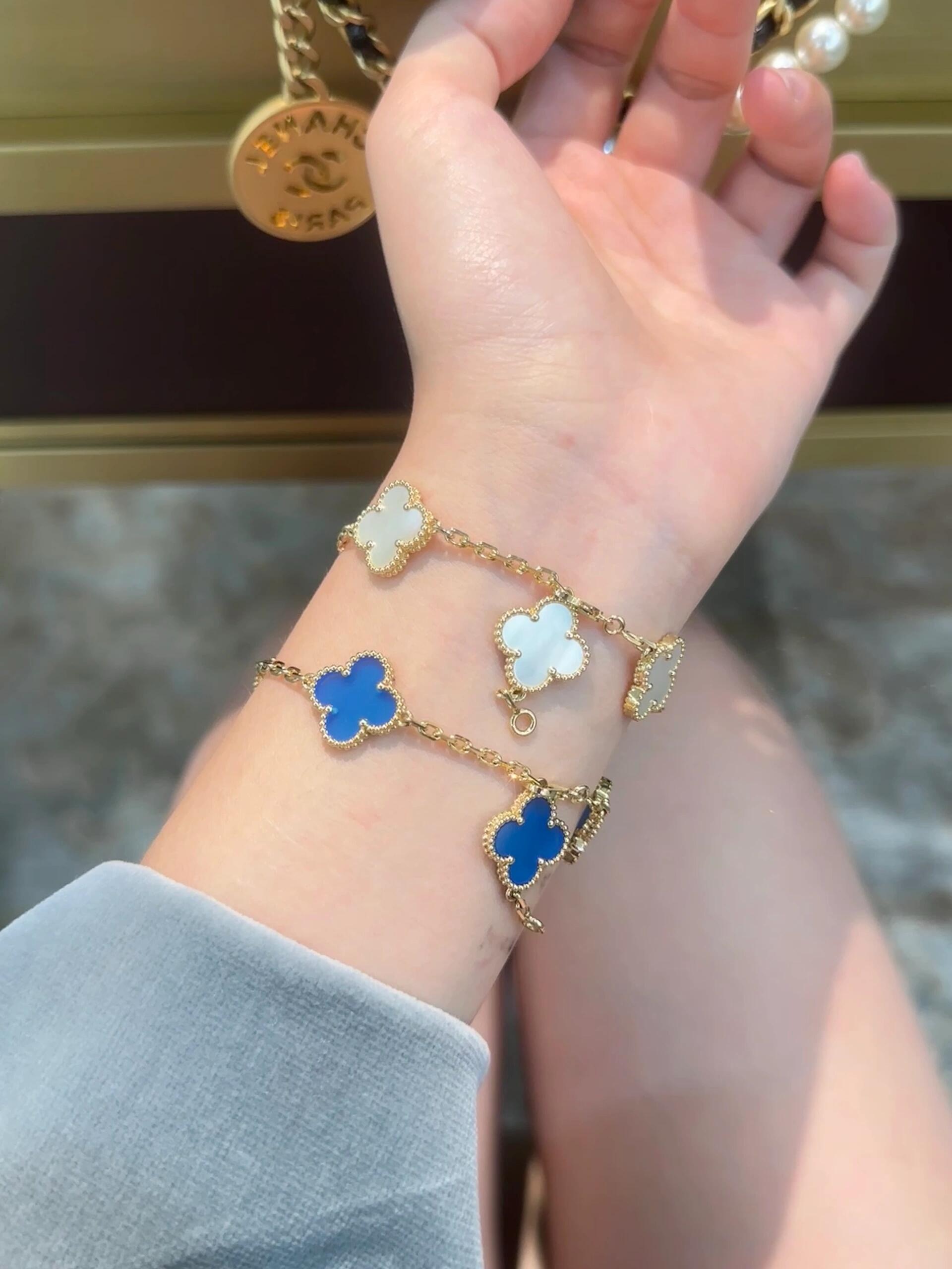 Van Cleef Arpels Alhambra bracelet Yellow gold with blue agate white gold with blue agate rose gold with blue agate 18cm