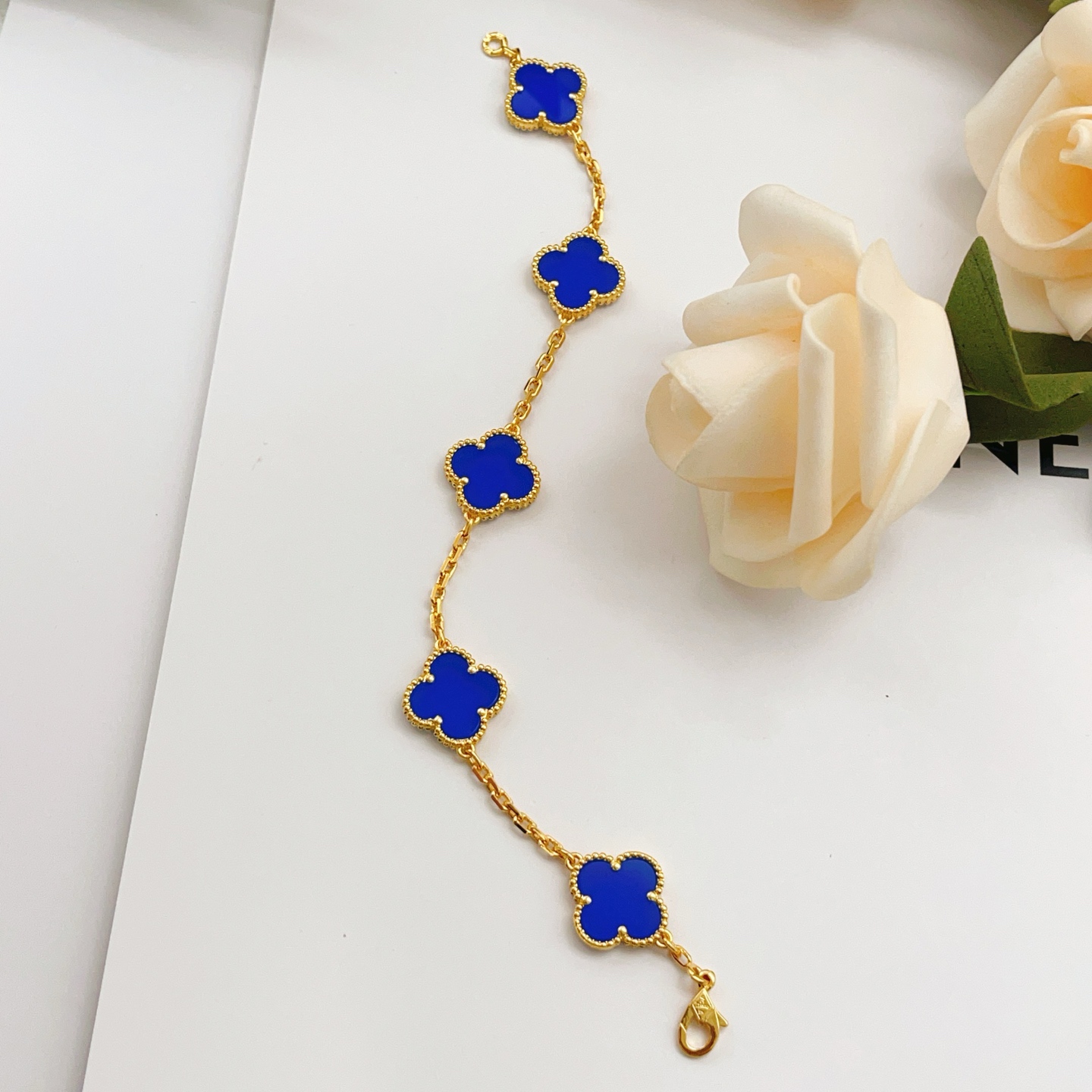 Van Cleef Arpels Alhambra bracelet Yellow gold with blue lapis lazuli clover motifs 18cm