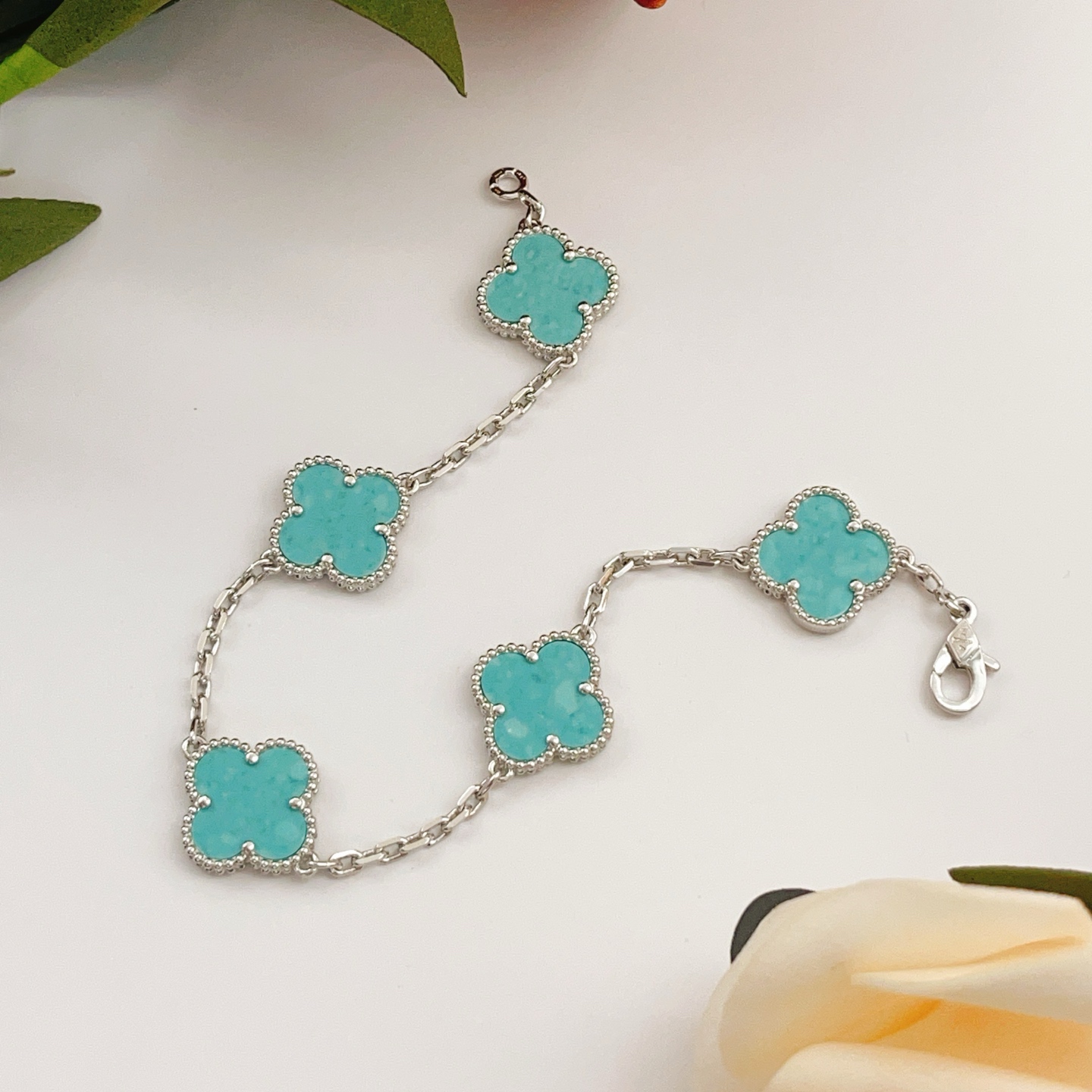 Van Cleef Arpels Alhambra braceracelet white gold with turquoise clover motifs 18cm bracelet