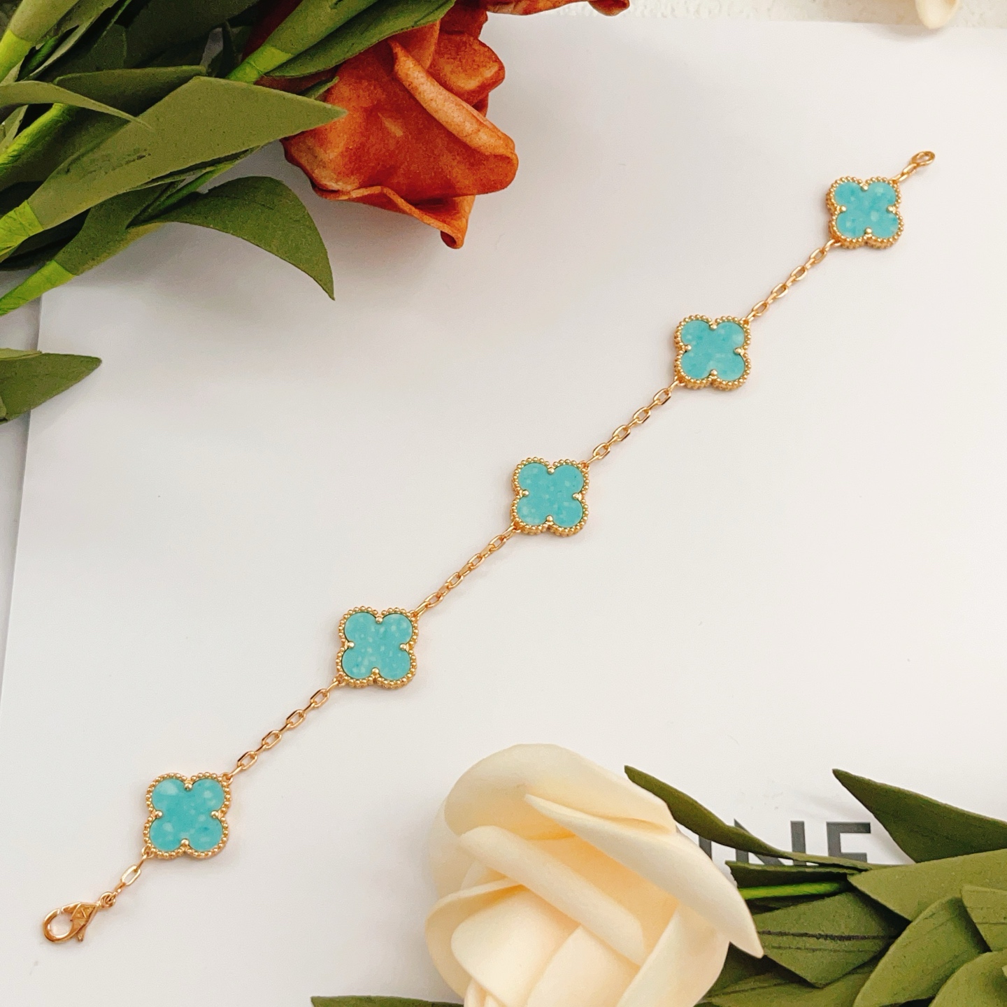 Van Cleef Arpels Alhambra bracelet Yellow gold with turquoise clover motifs 19cm