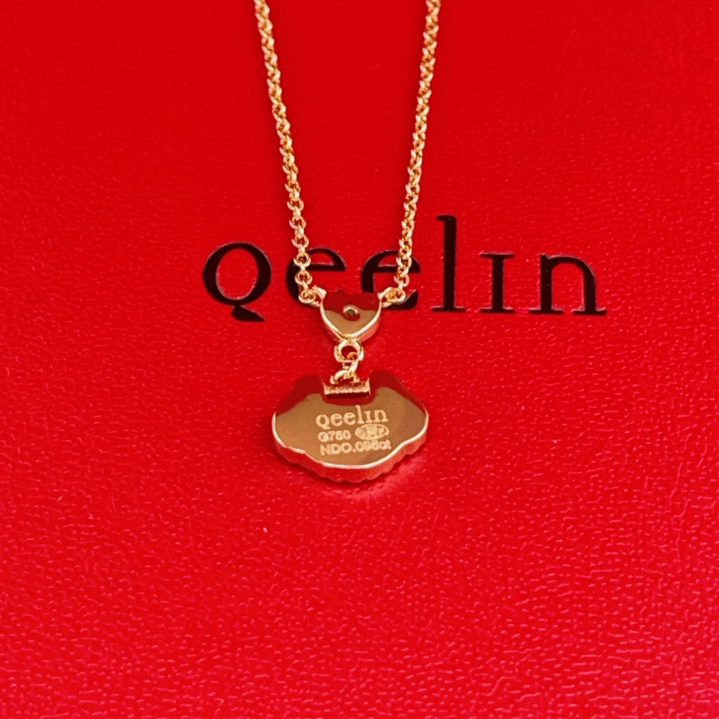 Qeelin Yu Yi necklace 18K rose gold red agate diamond 42cm