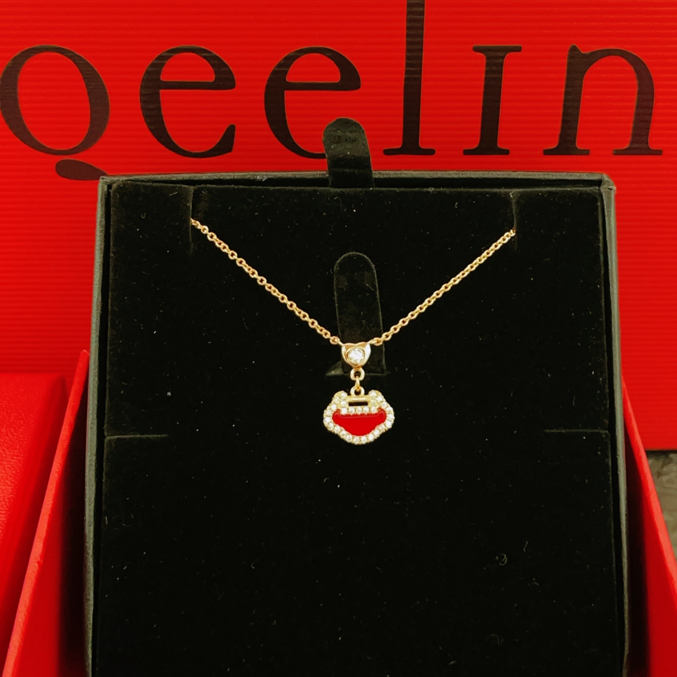 Qeelin Yu Yi necklace 18K rose gold red agate diamond 42cm