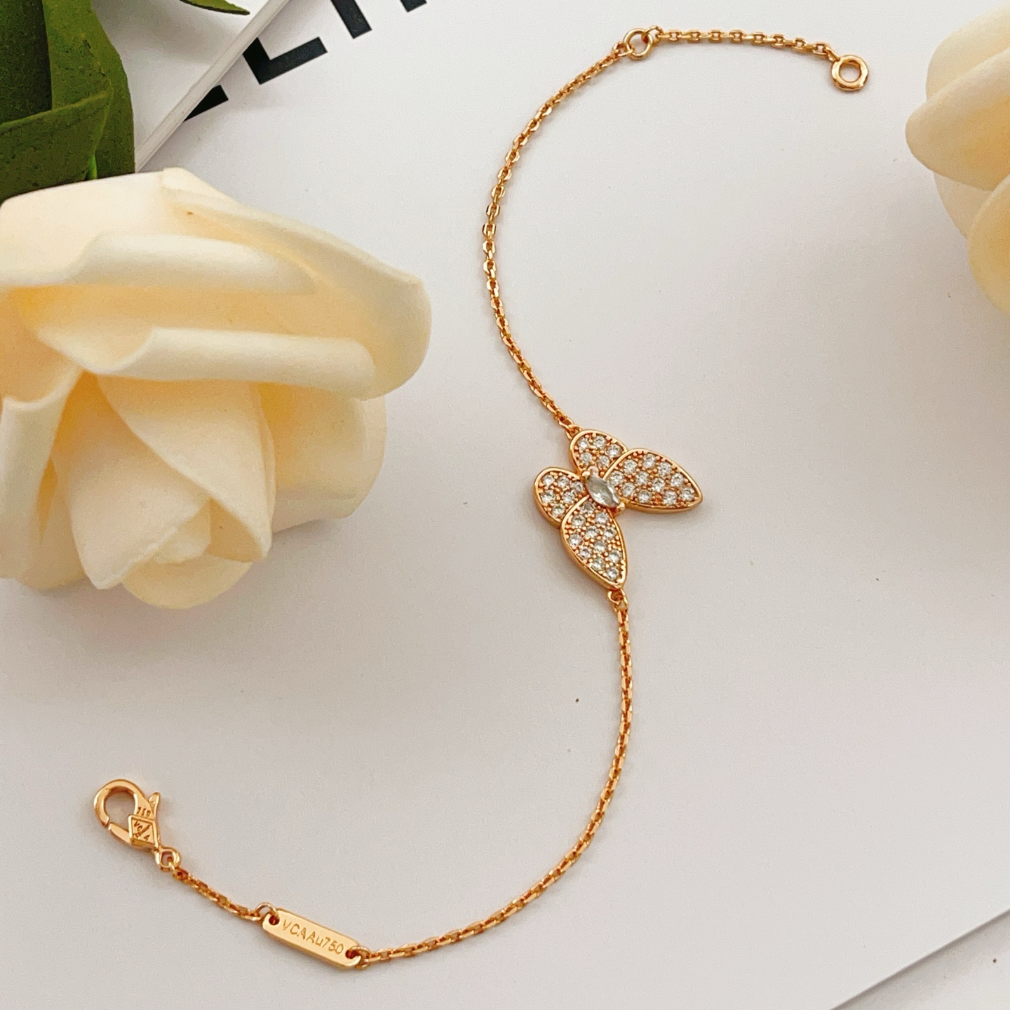Van Cleef Arpels Two Butterfly bracelet Rose gold with clear diamonds 17cm