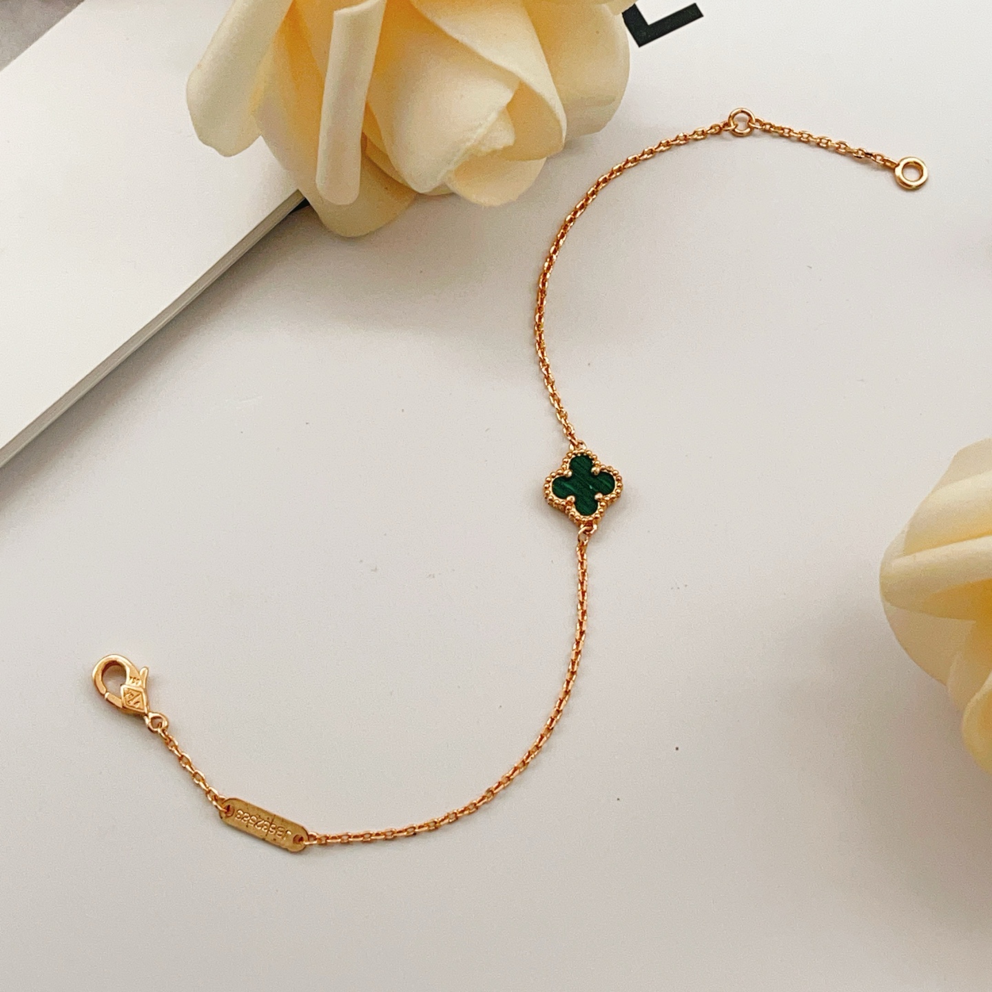 Van Cleef Arpels Sweet Alhambra bracelet Rose gold Malachite green 17cm