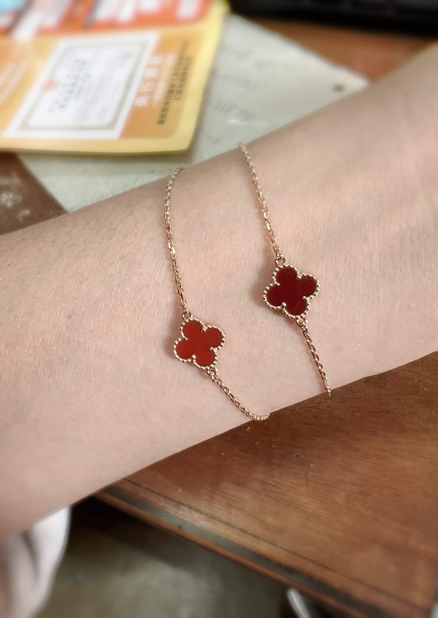 Van Cleef Arpels Sweet Alhambra bracelet Silver-toned white gold metal with red carnelian clover motif 17cm