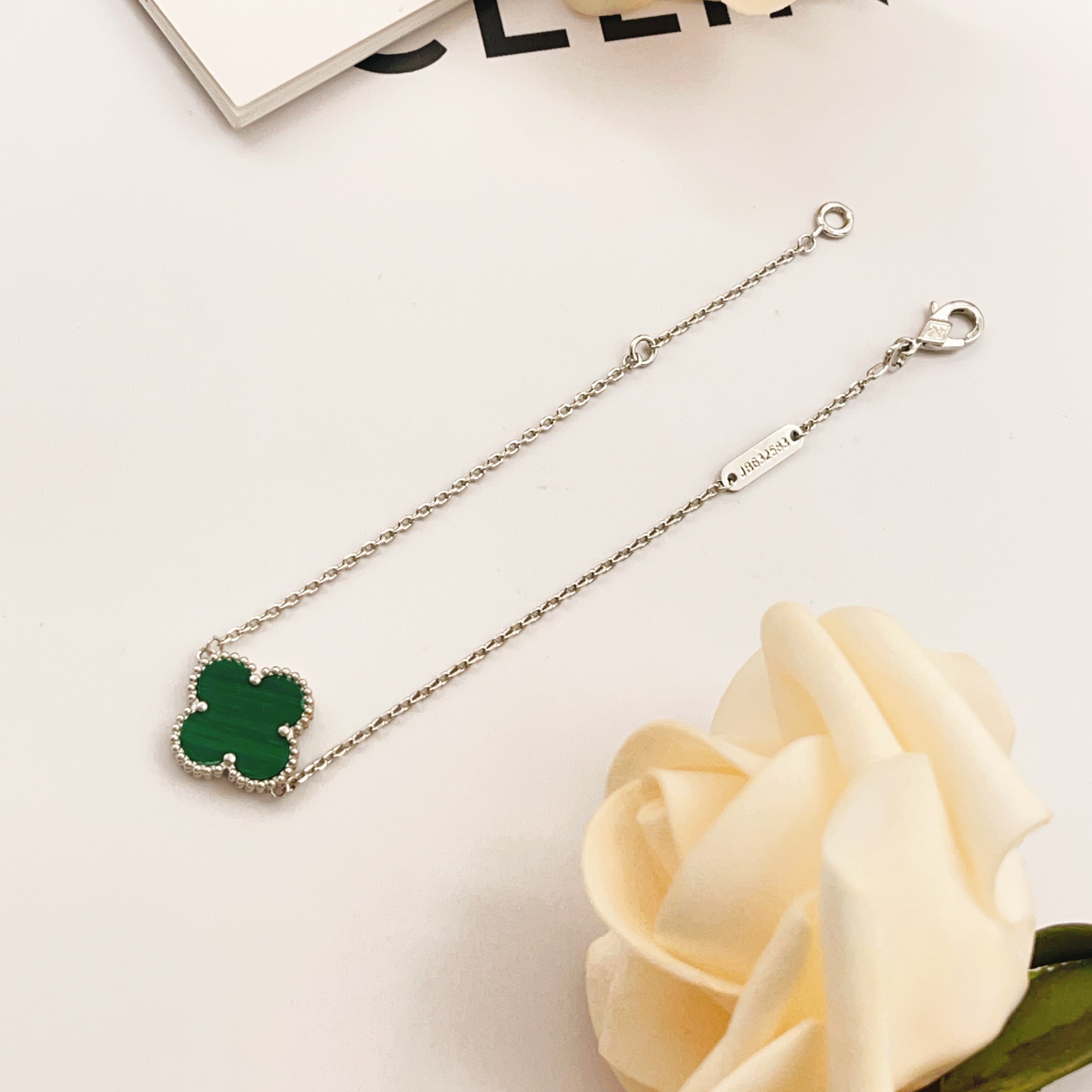 Van Cleef Arpels Alhambra bracelet silver-toned metal with green malachite 17cm