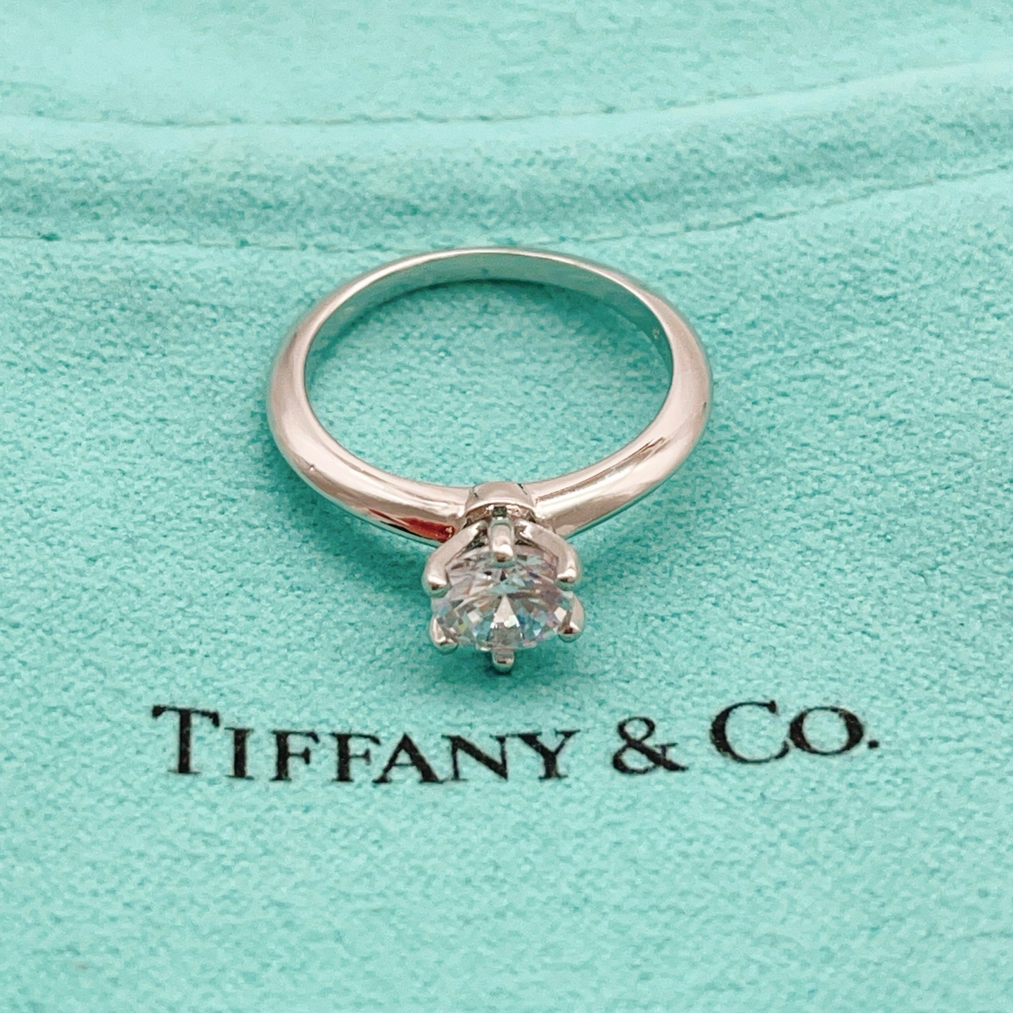 Tiffany Co Tiffany Setting ring platinum silver metal clear round brilliant diamond 7
