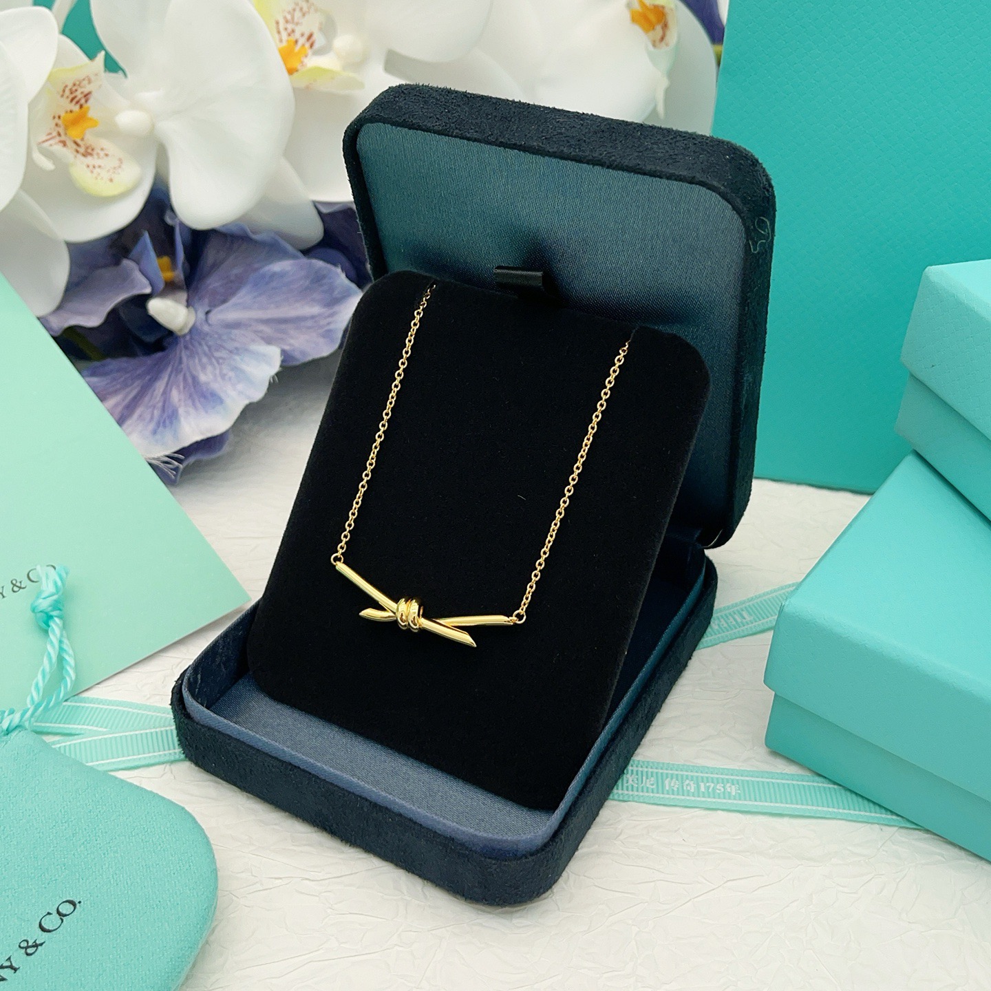 Tiffany Co Knot necklace 18k yellow gold no gemstones 16-18 inch adjustable chain