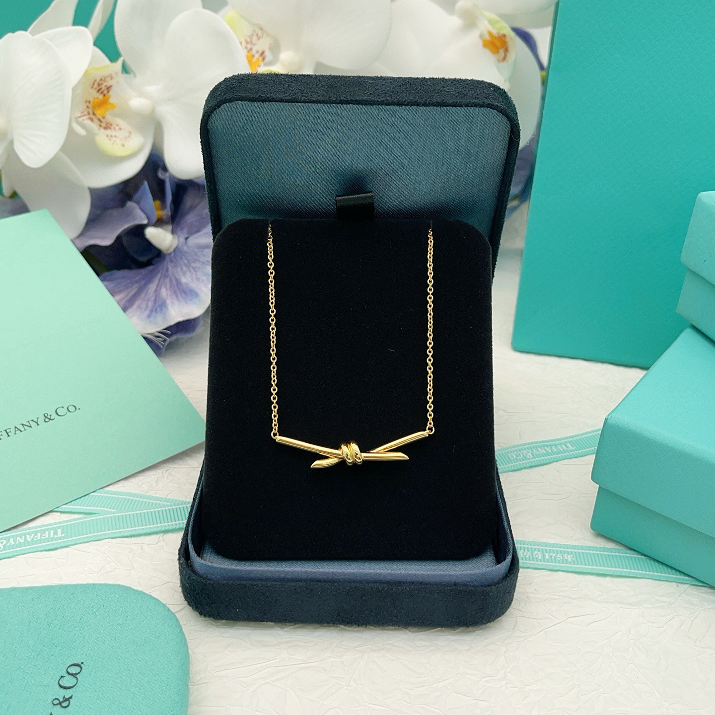 Tiffany Co Knot necklace 18k yellow gold no gemstones 16-18 inch adjustable chain
