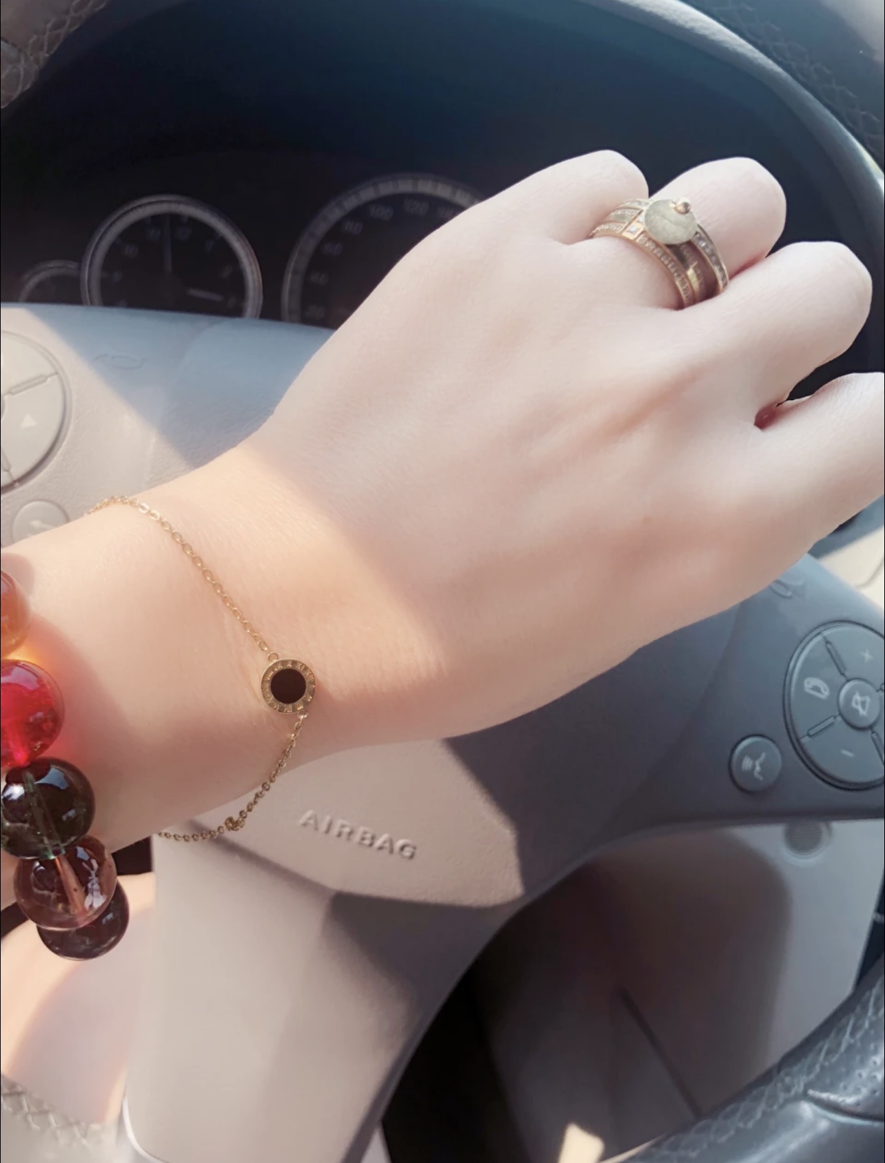 Bvlgari Bvlgari bracelet silver metal with black onyx inlay 17-19cm adjustable
