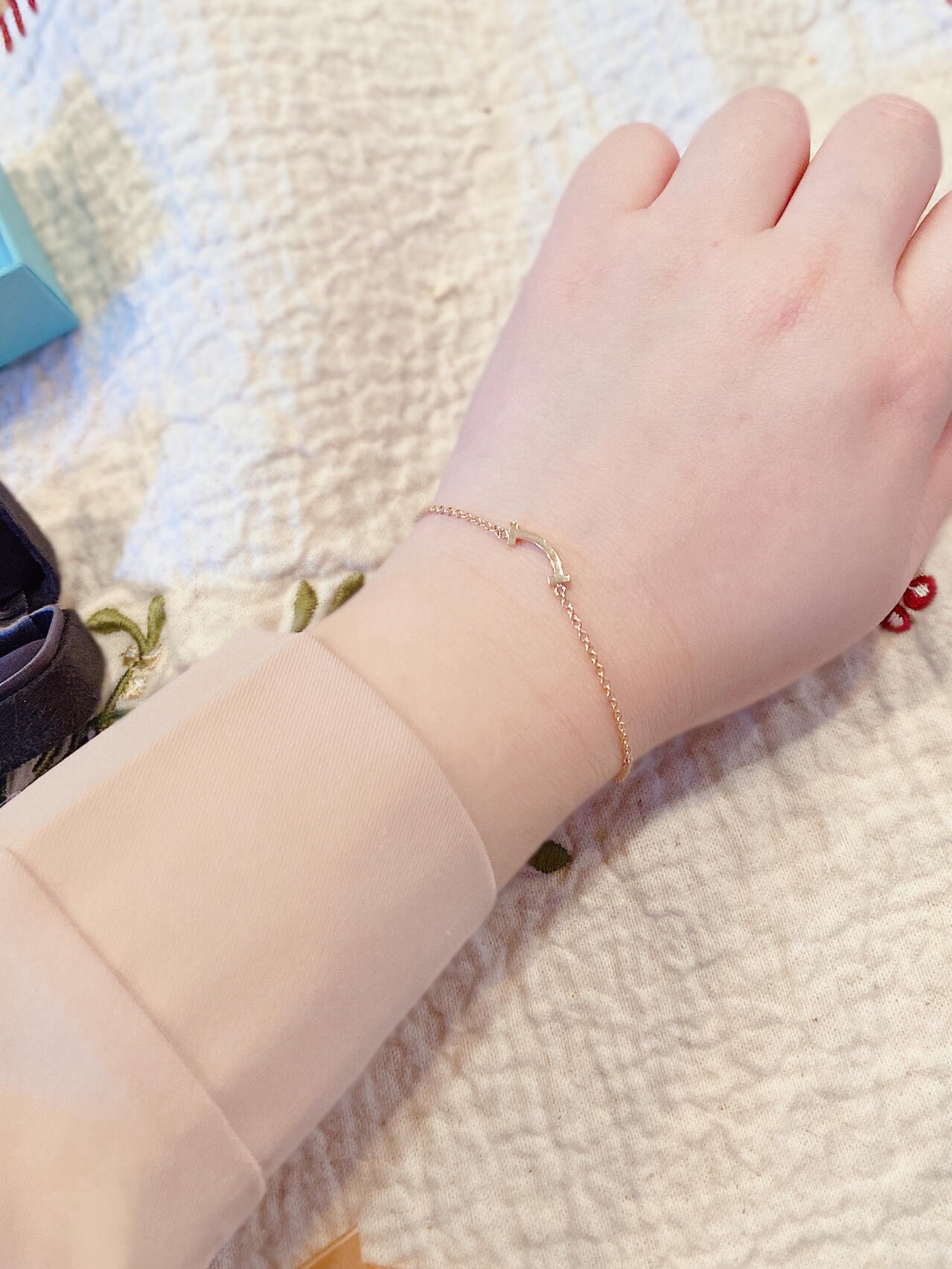 Tiffany Co T Smile bracelet 18k yellow gold 16cm with 2cm extender